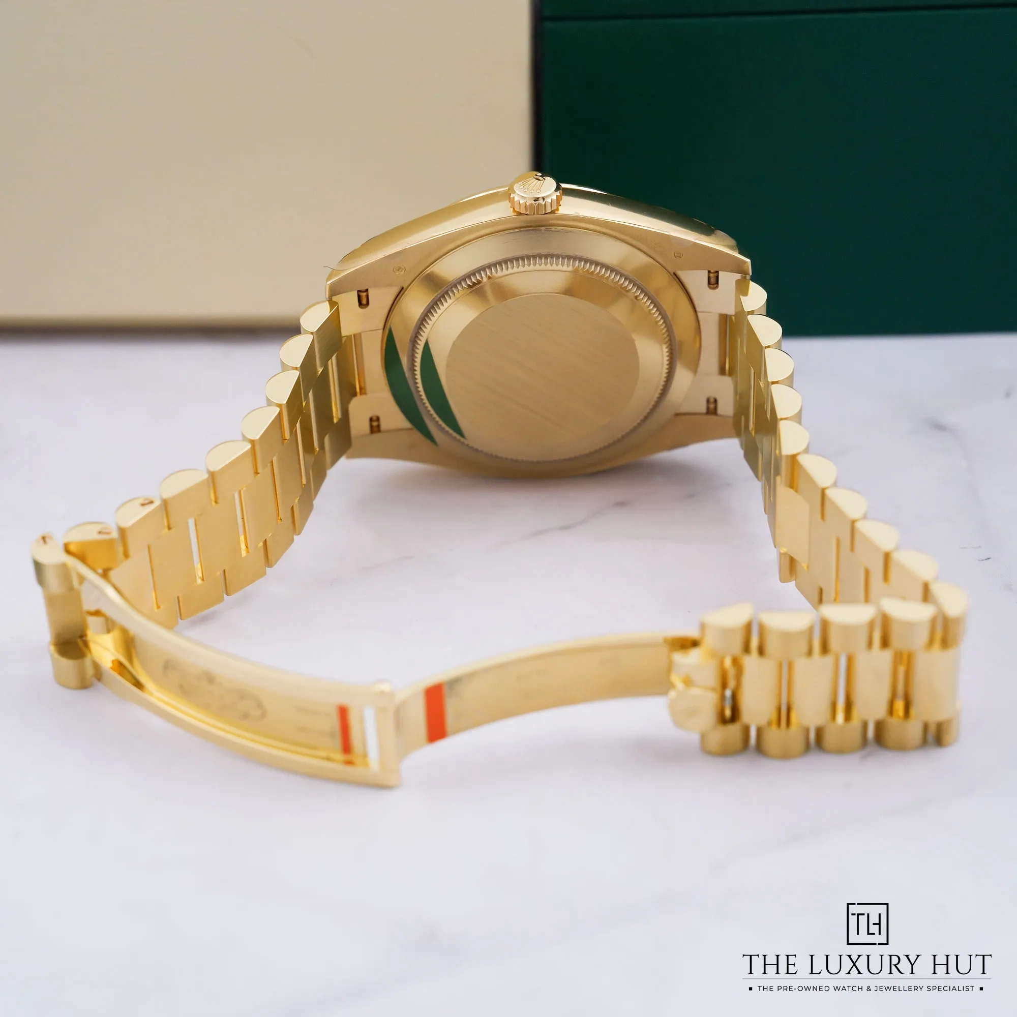 2026/08/4b21c817-69e3-4390-bbd2-43f96f338d5bRolex_Day-Date_40_Yellow_Gold_Champagne_Roman_53243-d.jpg.webp