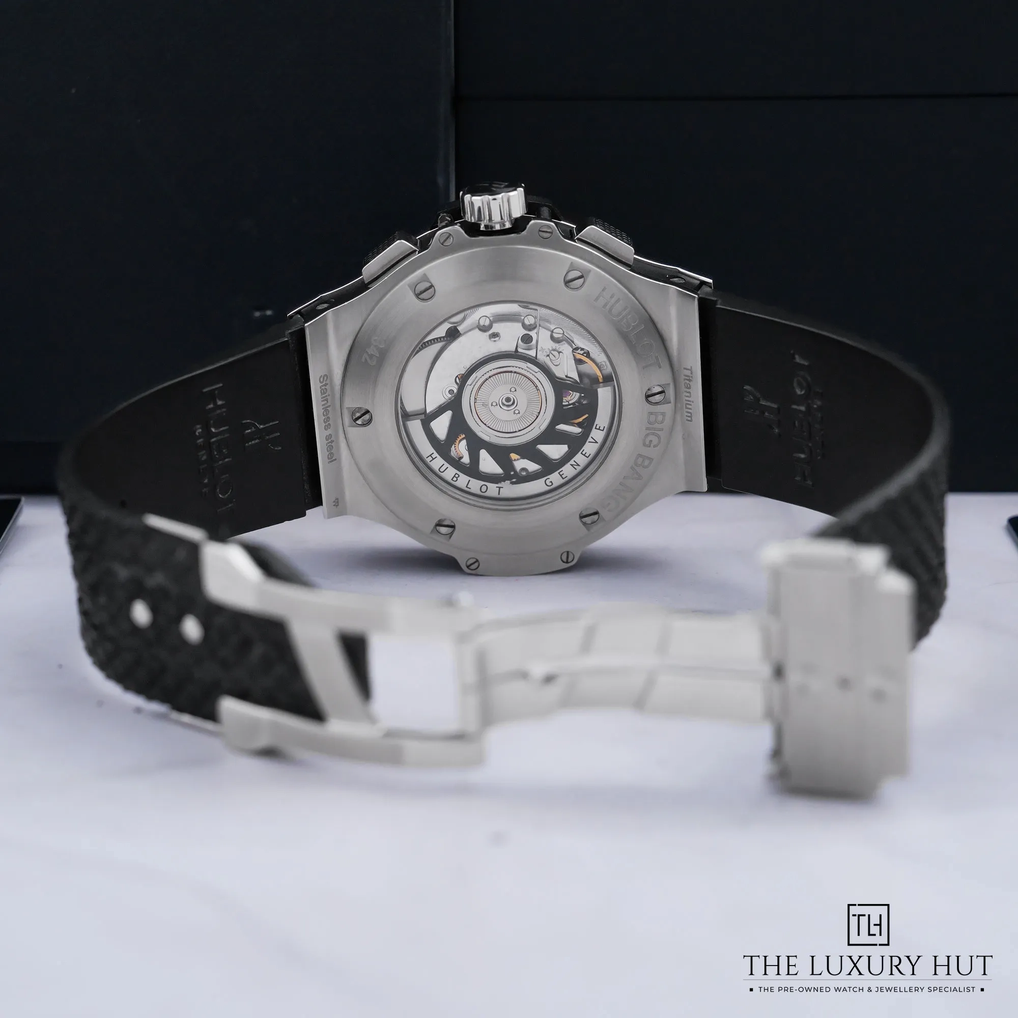 2026/08/4dad951b-7591-4223-839f-f8dc1808ee35Hublot_Big_Bang_Chronograph_Steel_Ceramic_Black_LB982-d.jpg.webp