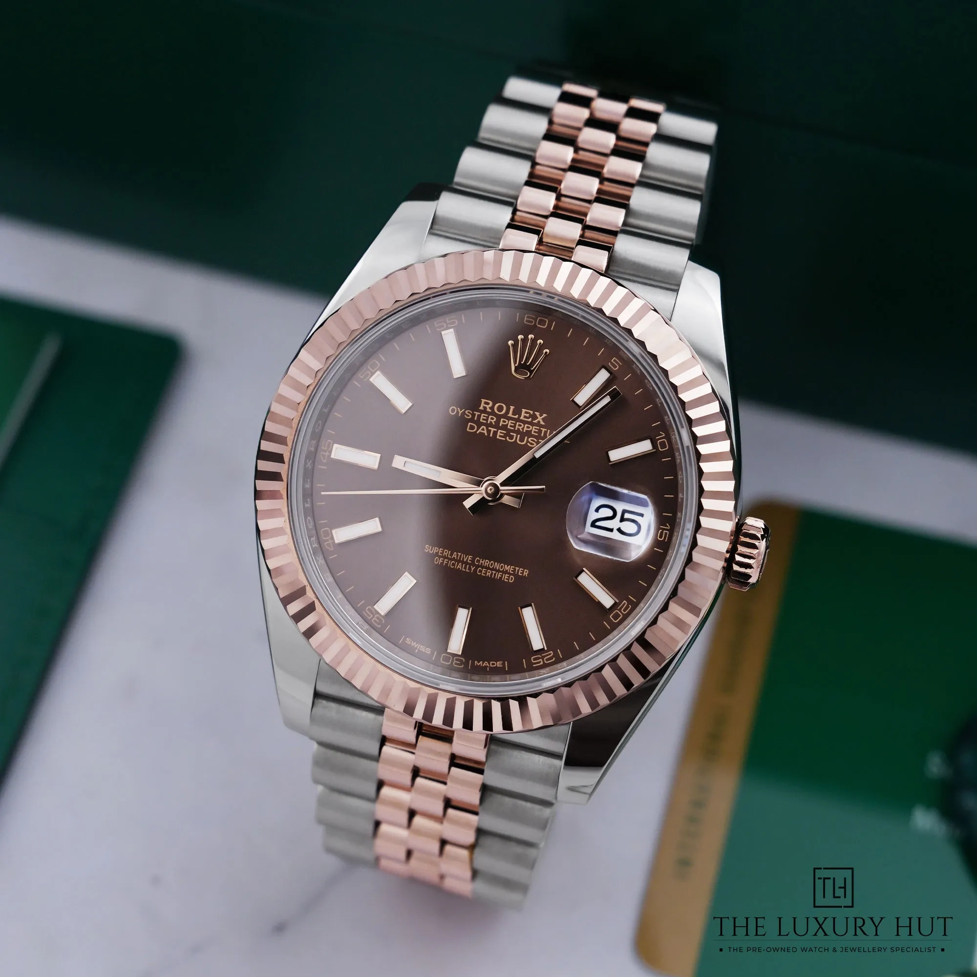 2026/08/55e0f41b-7687-4472-b38e-42d9959b1800Rolex_Datejust_Steel_Everose_Gold_41_Chocolate_Dial_LB981-b.jpg.webp