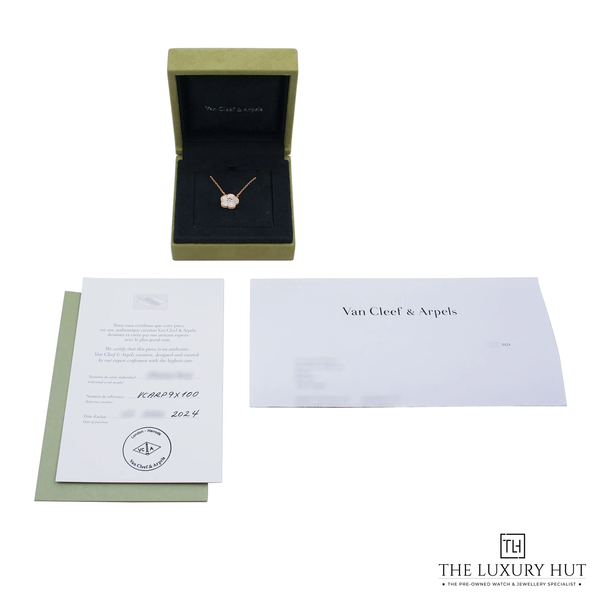 2026/08/614f2a3b-e277-4f30-90cc-7981b053e253Van_Cleef_Lucky_Spring_Plum_Blossom_Gold_MOP_Pendant_53298-e.jpg.webp