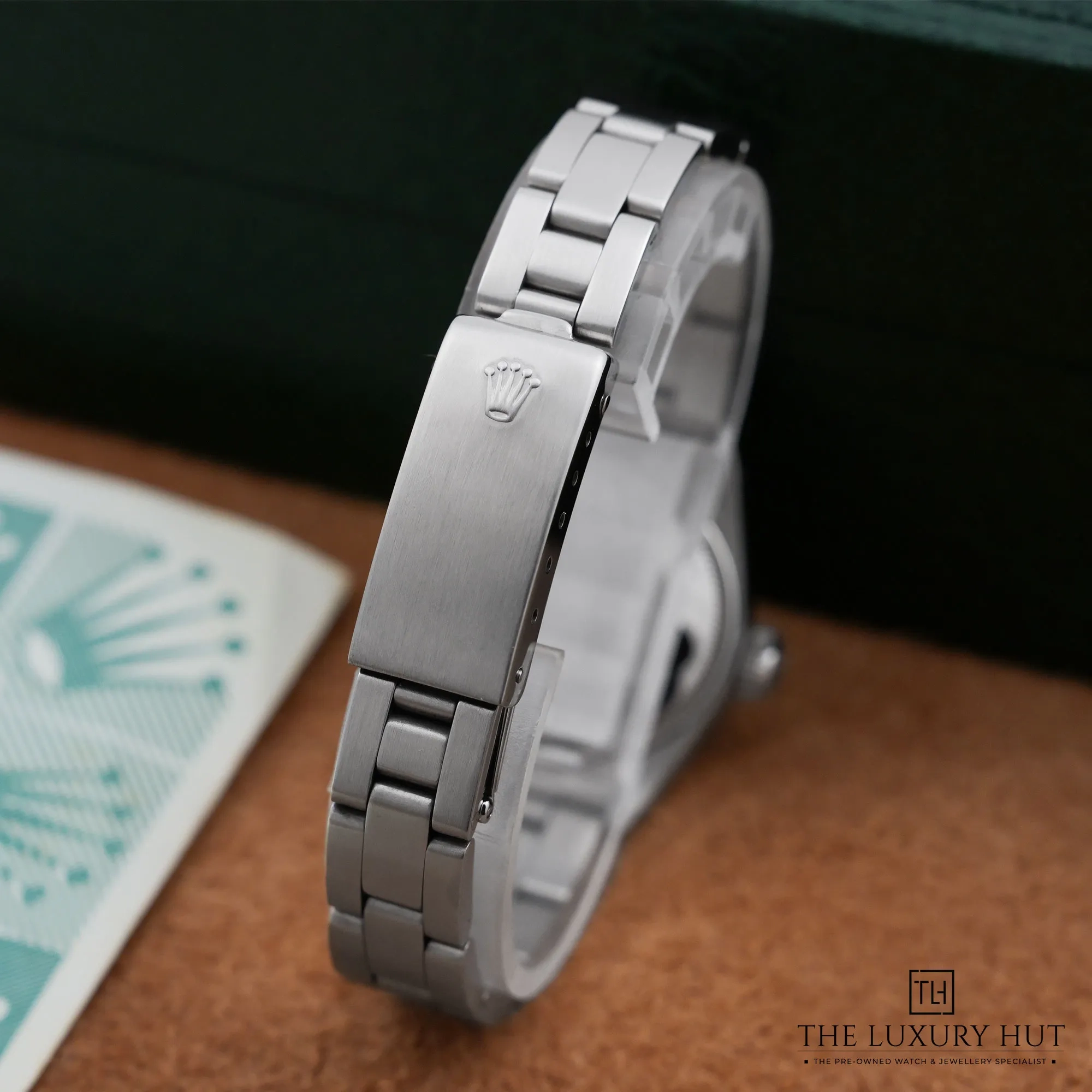 2026/08/64a38deb-3cd3-427e-aa83-fba84dea41f6Rolex_Oyster_Perpetual_Date_26_Steel_Silver_Baton_53316-e.jpg.webp