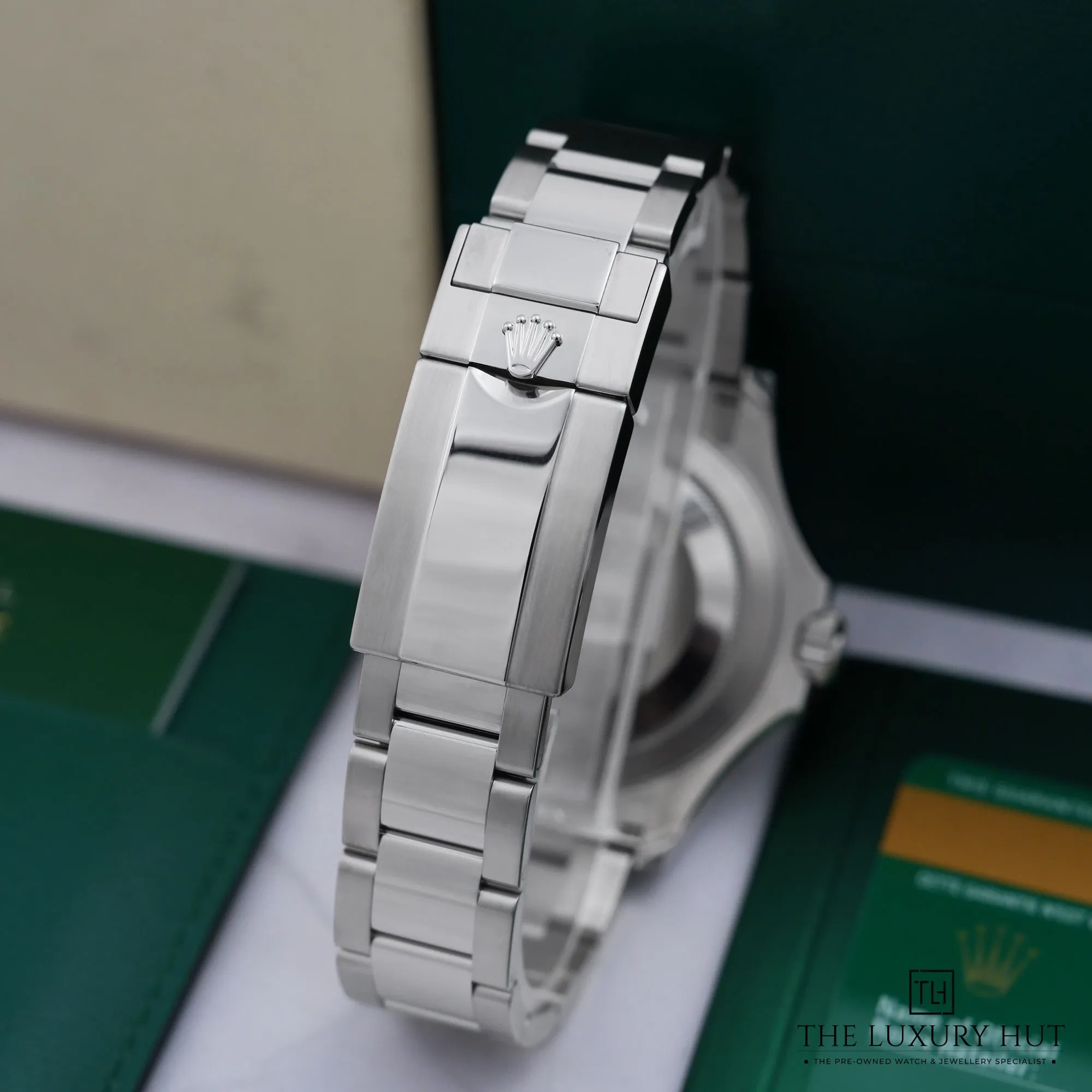 2026/08/6732bbc7-1619-4a23-8682-5a0c3e487301Rolex_Yacht-Master_40_Blue_Dial_53172-e.jpg.webp