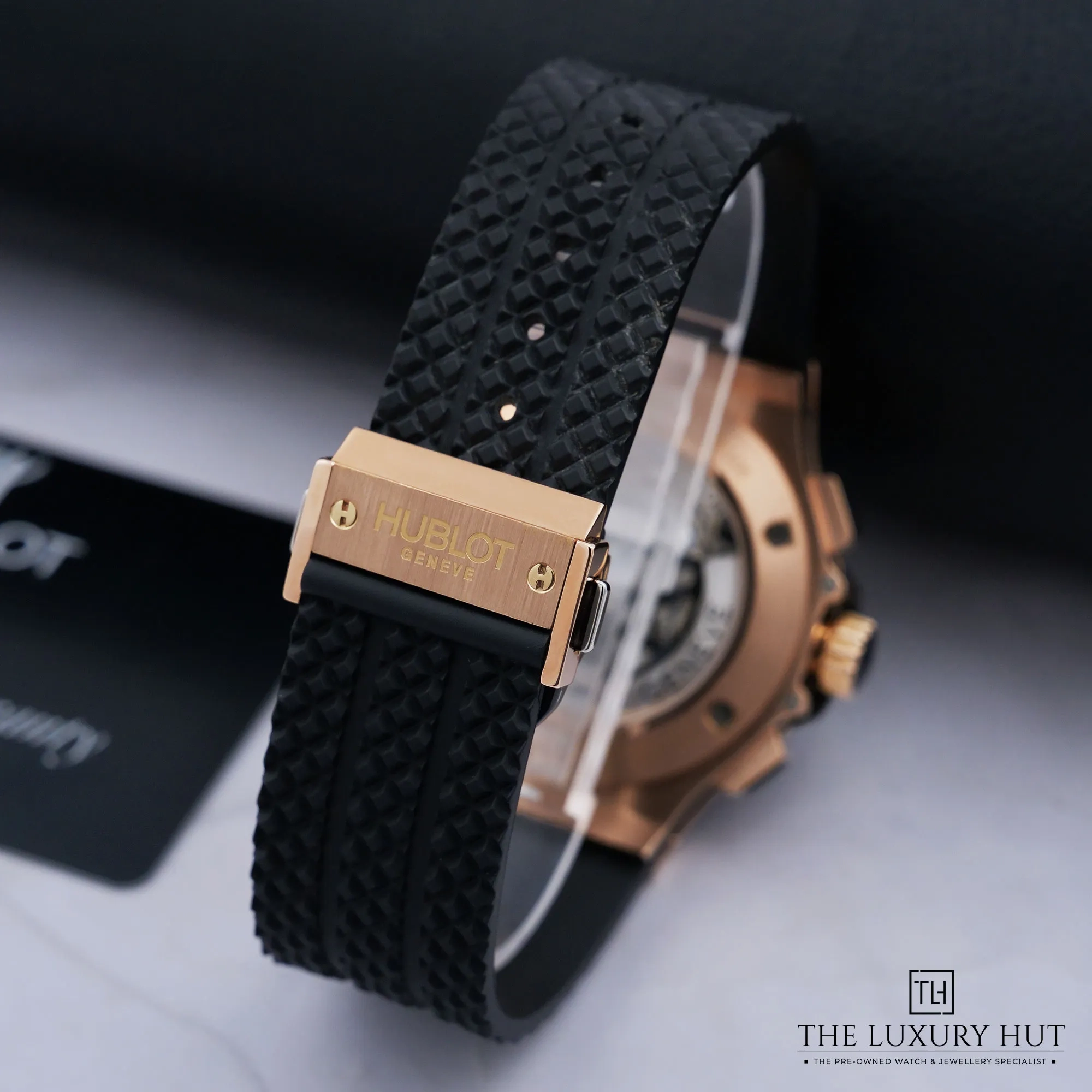 2026/08/6bb09935-119b-4399-b6ce-d338064ae4c6Hublot_Big_Bang_Gold_Chronograph_44mm_Black_53233-e.jpg.webp