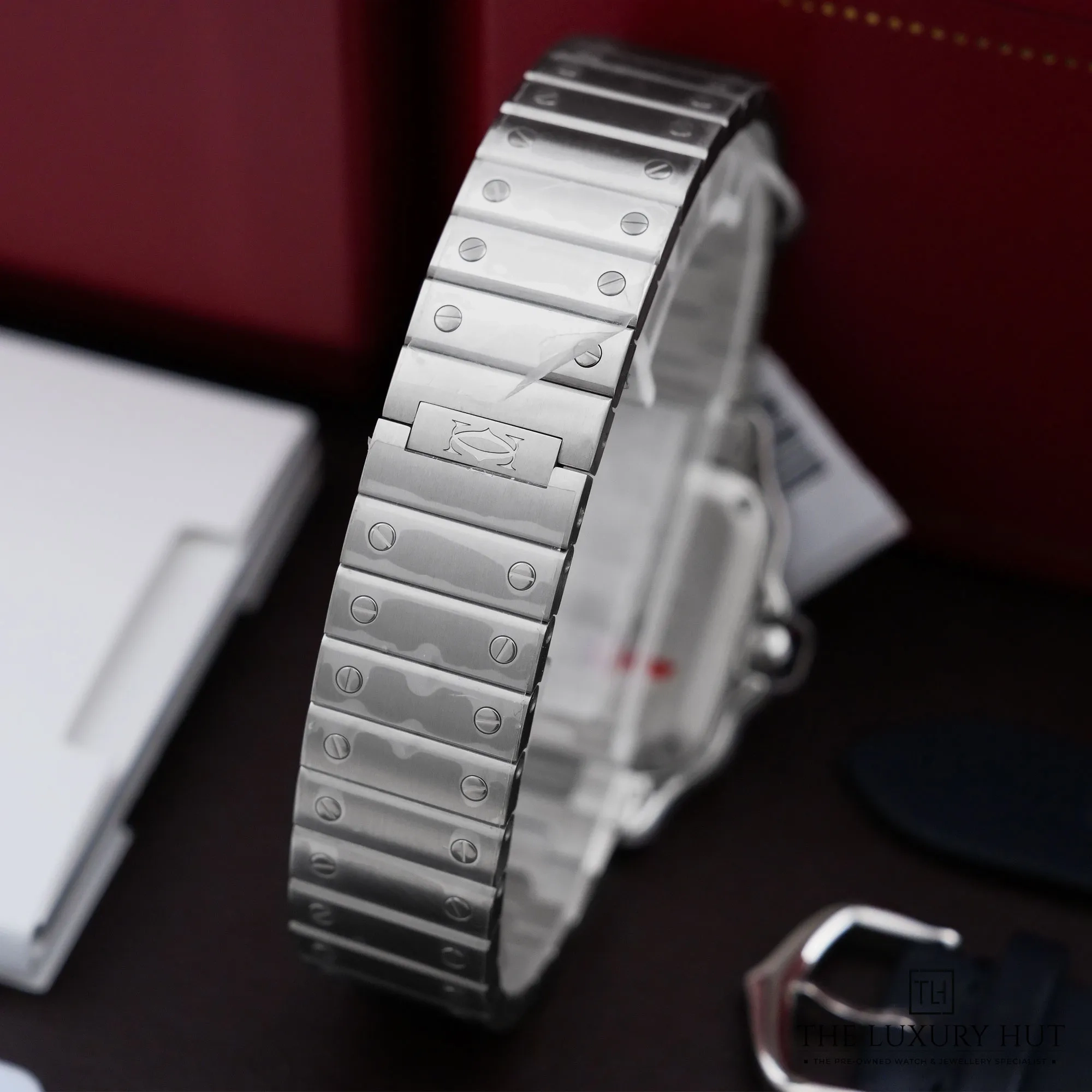 2026/08/71c05e17-e0a7-400b-97b6-d042e44afc53Cartier_Santos_Small_27mm_Silver_Roman_Dial_JJC123-e.jpg.webp