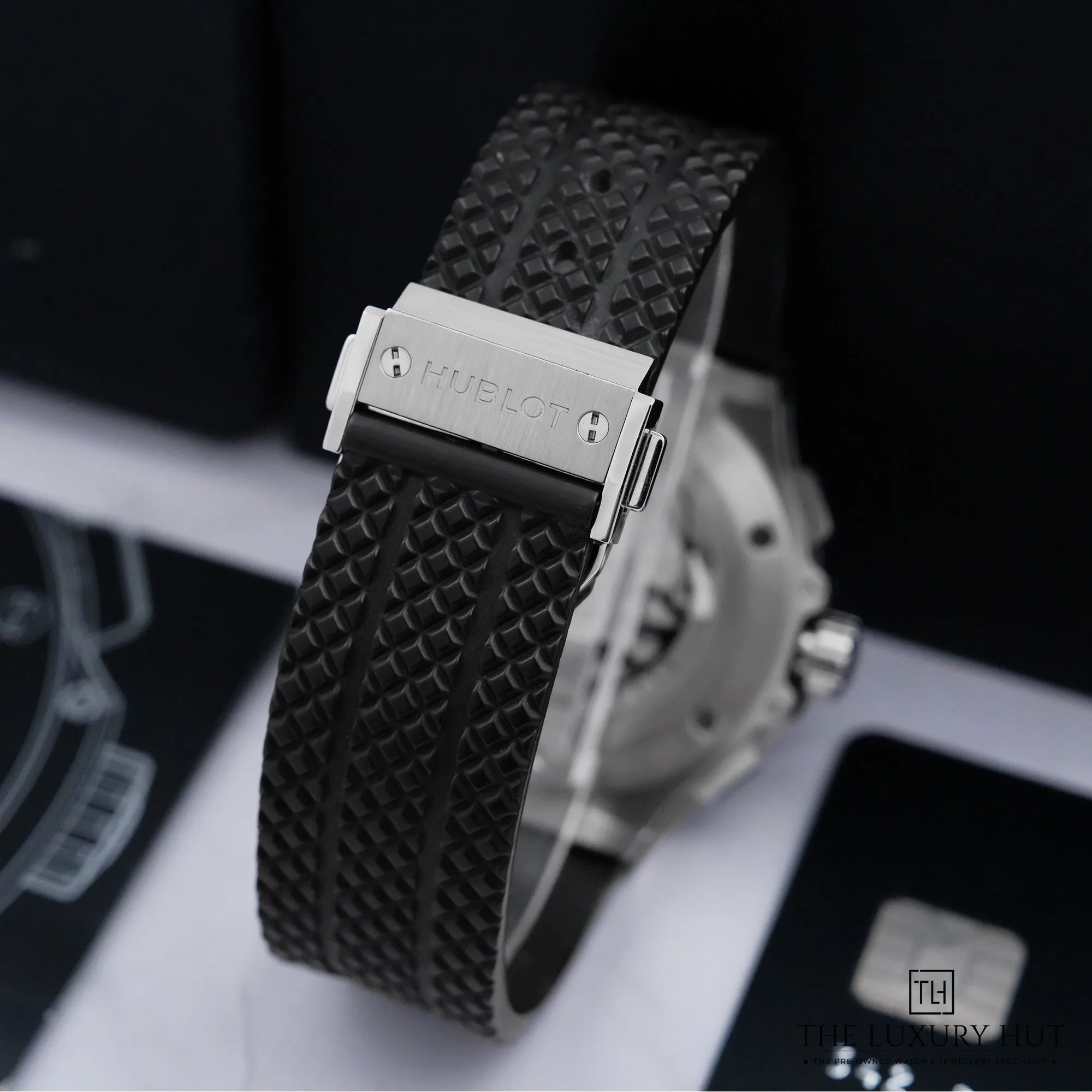2026/08/751d4500-f95b-42c4-8983-41871c1304caHublot_Big_Bang_Chronograph_Steel_Ceramic_Black_LB982-e.jpg.webp