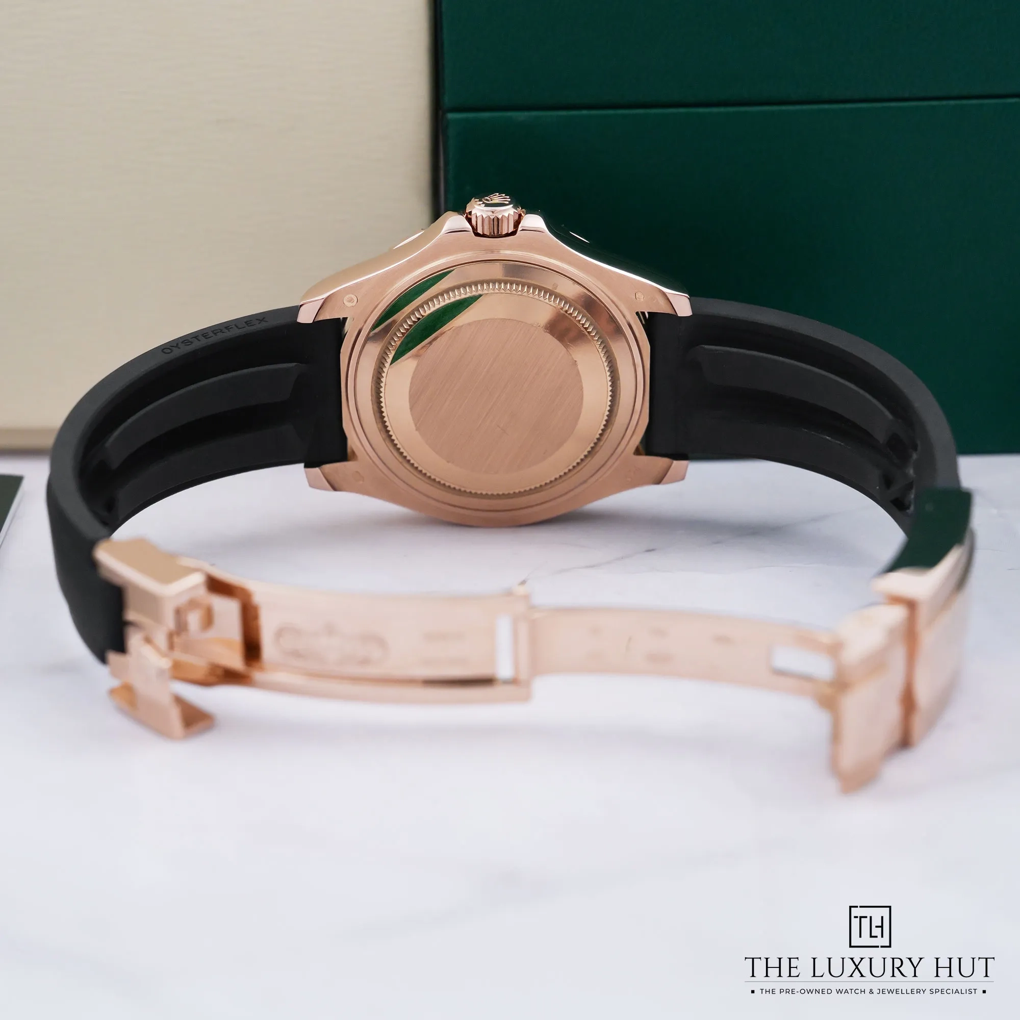 2026/08/7c0b37d2-a6c1-4d70-86fc-f697a37ca3b8Rolex_Yacht-Master_37_Everose_Gold_Intense_Black_LB1005-d.jpg.webp