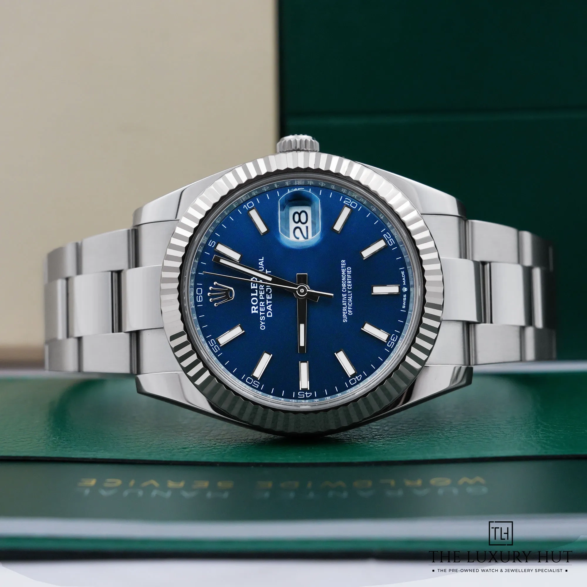 2026/08/7d3f6ab6-f25b-4870-a44d-28259e4bd35eRolex_Datejust_41_Steel_White_Gold_Blue_Baton_53275-c.jpg.webp