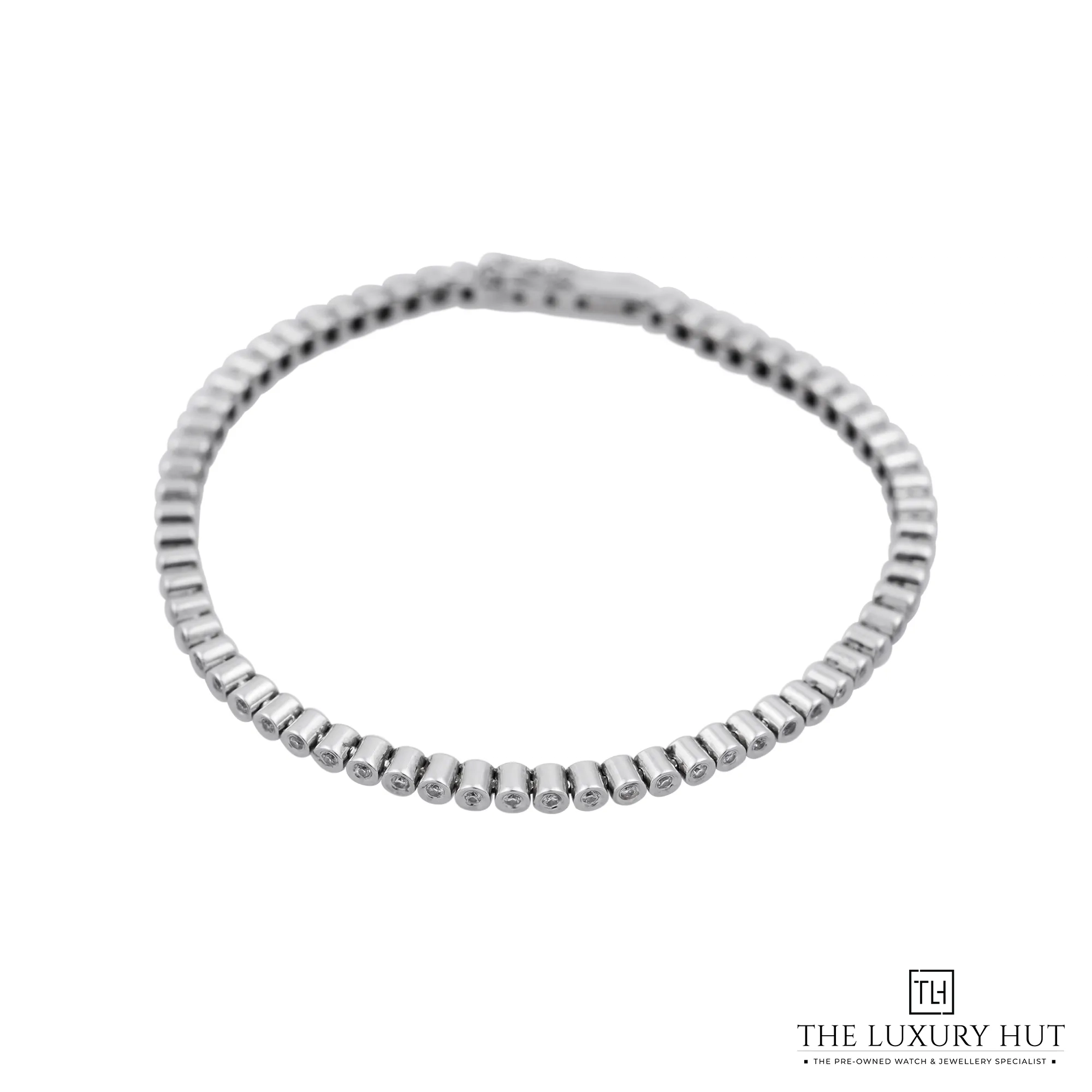 2026/08/7ecdb2e6-be42-4c6a-bbee-6f66589662c718ct_White_Gold_Diamond_Tennis_Bracelet_LB970-a.jpg.webp
