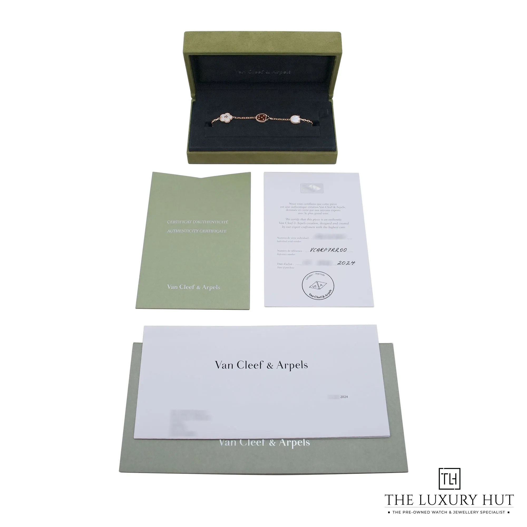 2026/08/87aa2df8-2d41-4461-abf1-fe4814d7a763Van_Cleef_Arpels_Lucky_Spring_Motifs_Bracelet_53299-e.jpg.webp