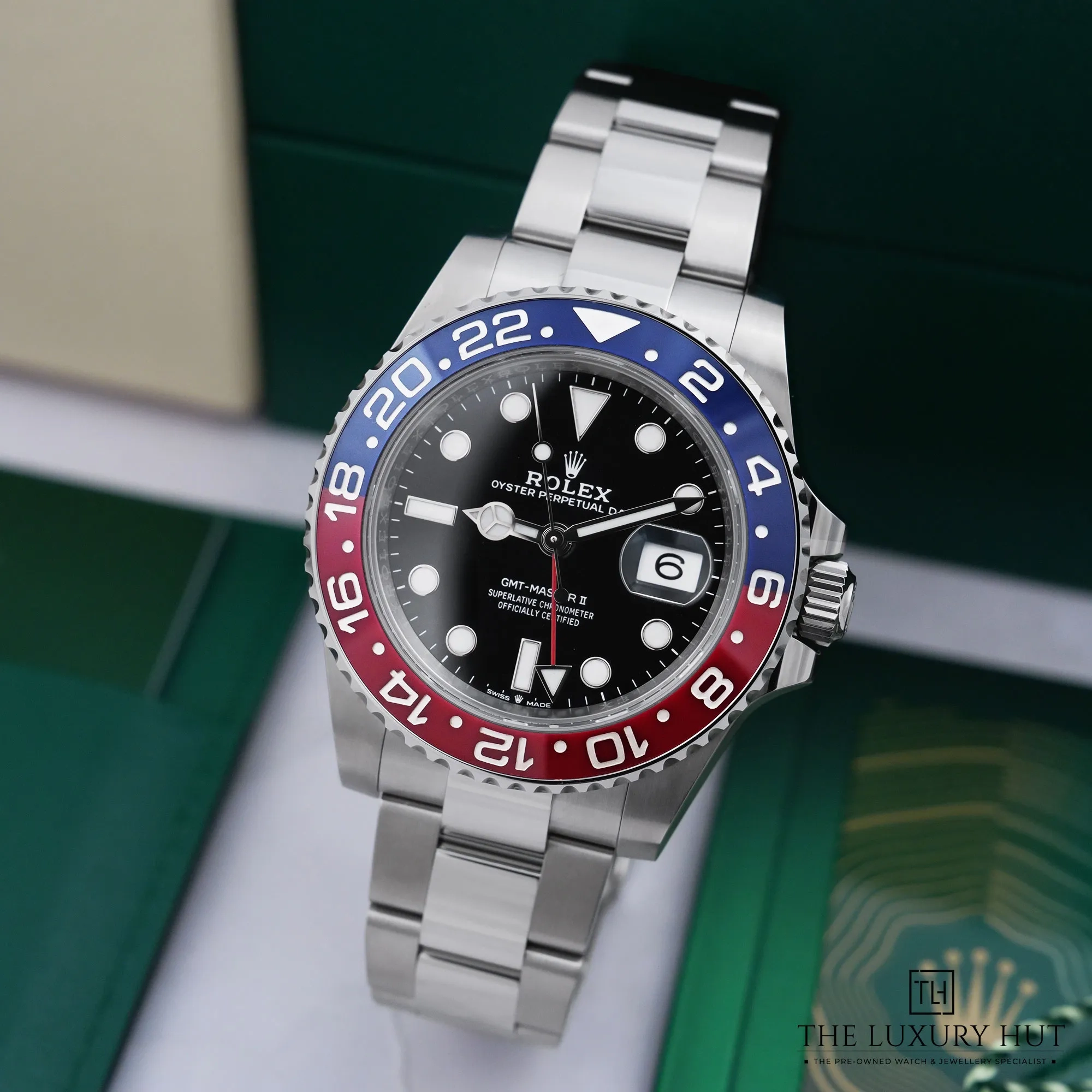 2026/08/8d51b64c-b289-462c-8a51-9f9c12912905Rolex_GMT-Master_II_Pepsi_Steel_40mm_Black_LB954-b.jpg.webp