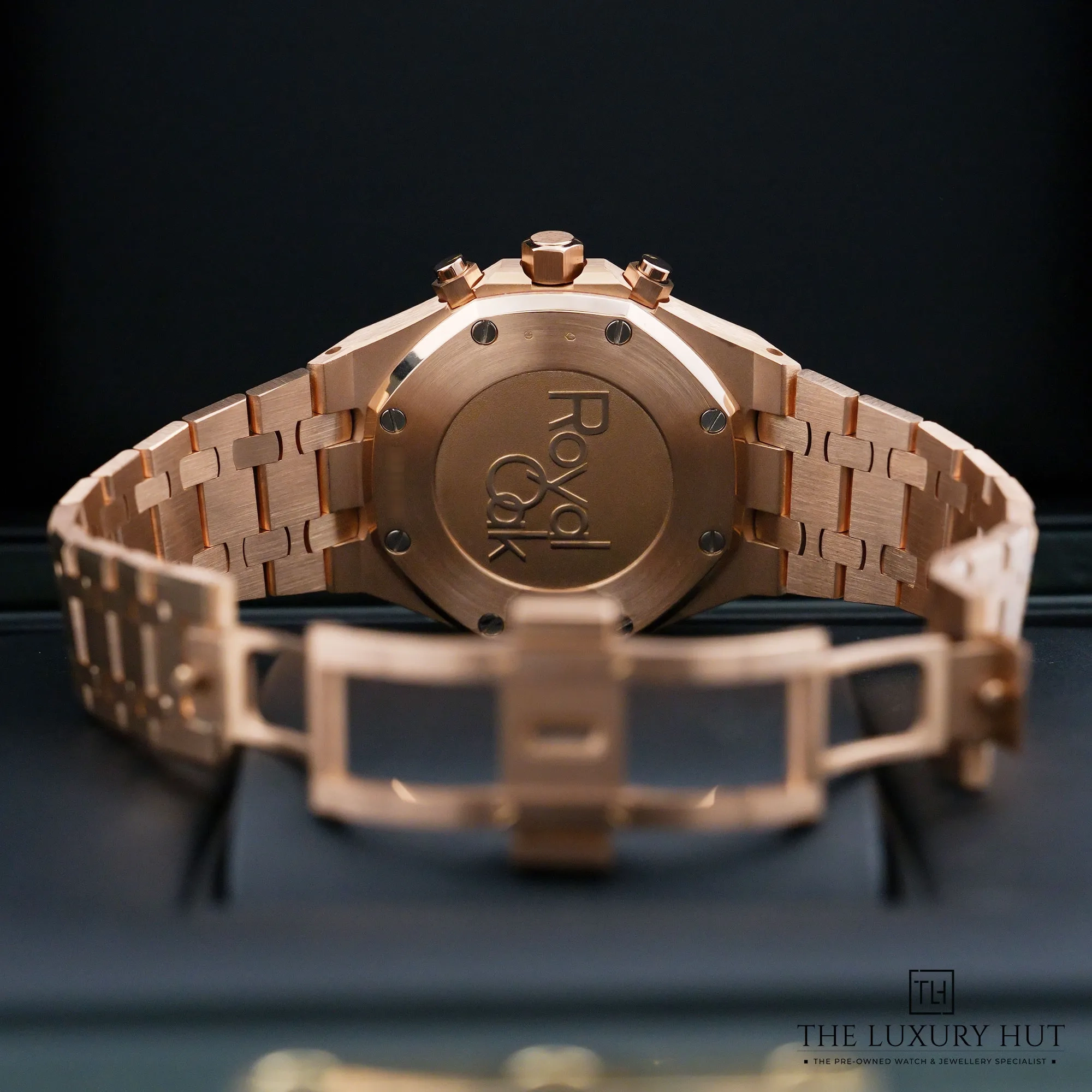 2026/08/968f72a6-9126-4a48-a09b-1dc62a837548AP_Royal_Oak_Rose_Gold_38mm_Blue_Dial_Update_53214-dd.jpg.webp