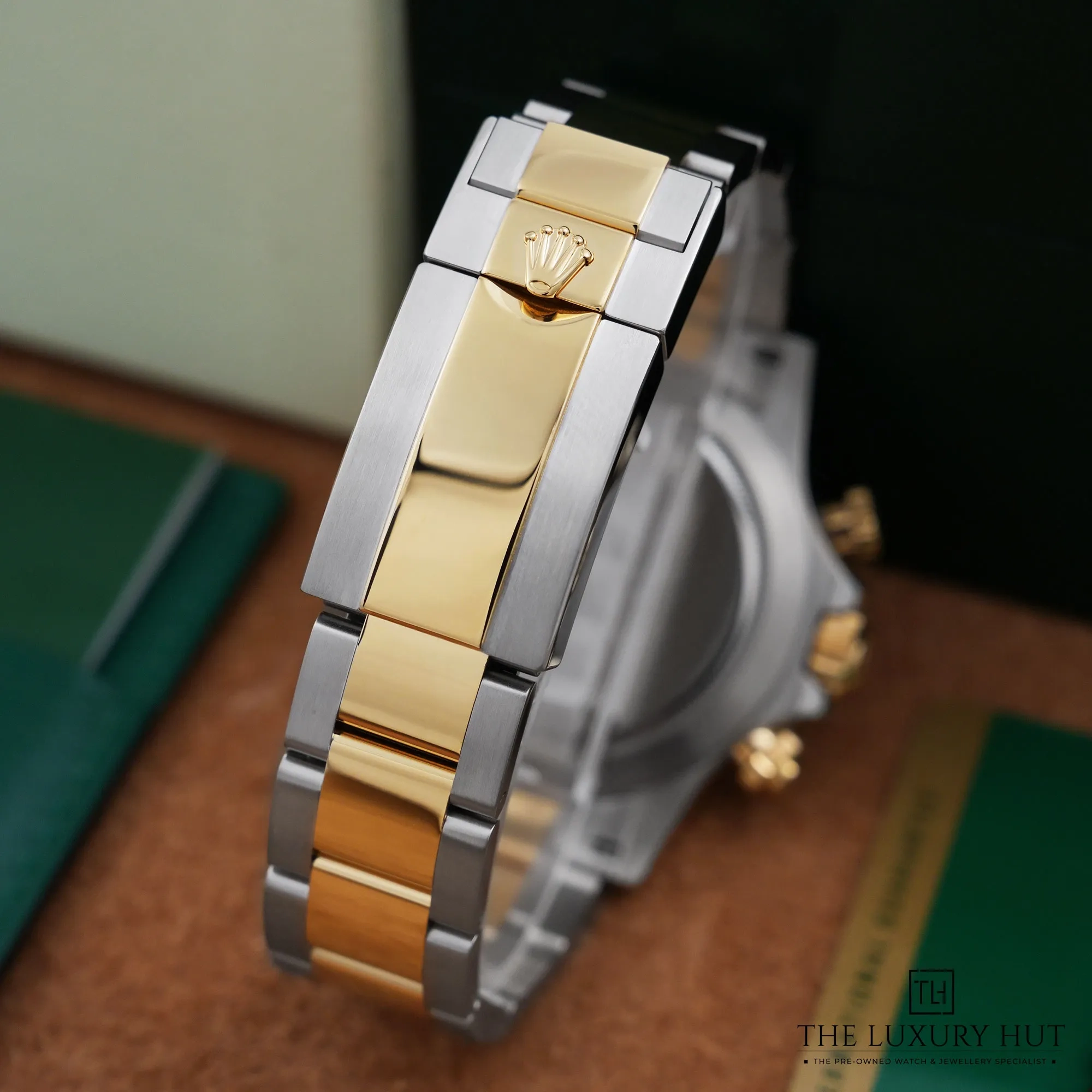 2026/08/9727c7a3-64d8-4ad3-af9f-2c37a4d9bba7Rolex_Daytona_Chronograph_Steel_Gold_Slate_Grey_Dial_53162-e.jpg.webp