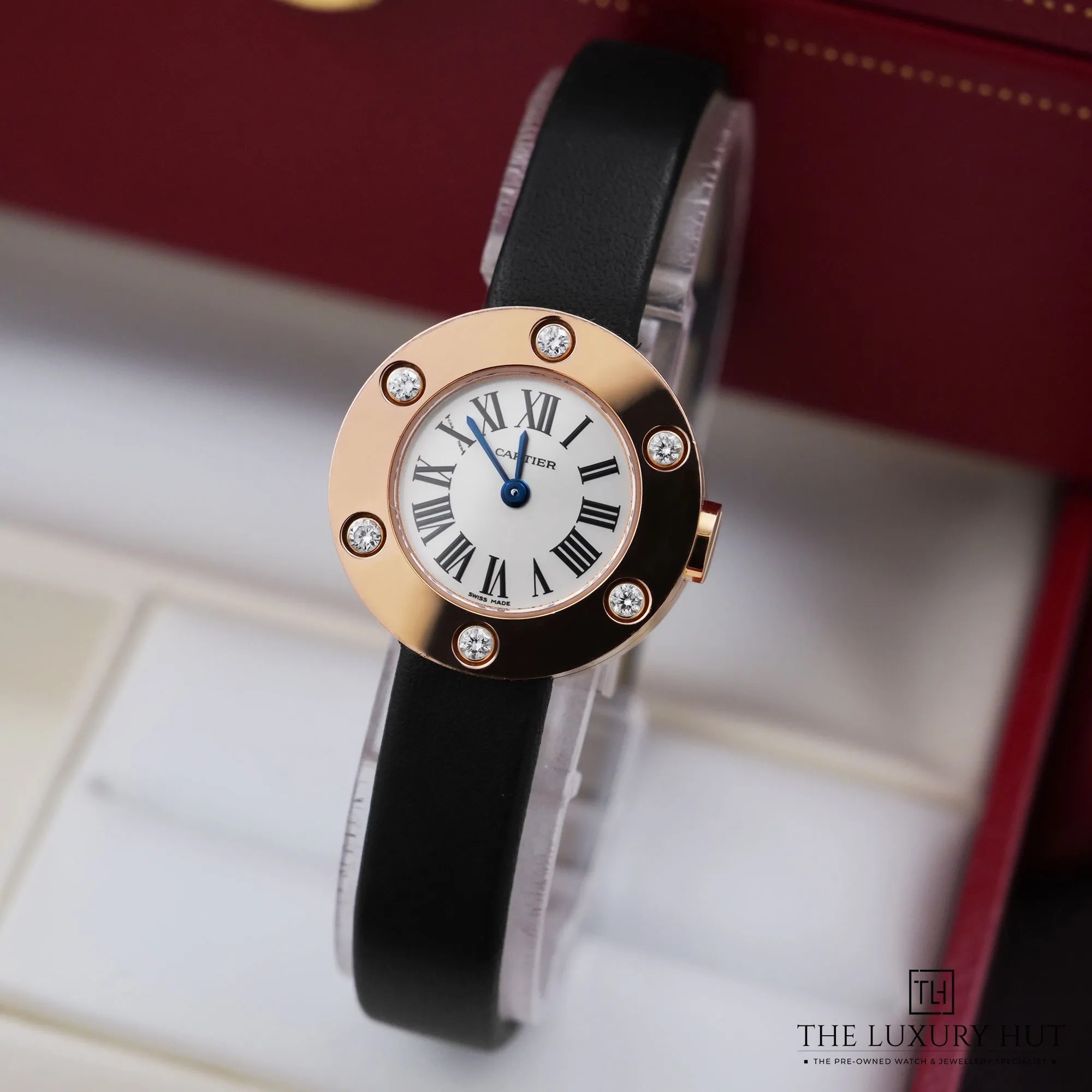 2026/08/b32307a6-bbd4-4908-8b92-5eeca0d6b6d3Cartier_Love_Rose_Gold_Diamonds_Silver_52949-b.jpg.webp