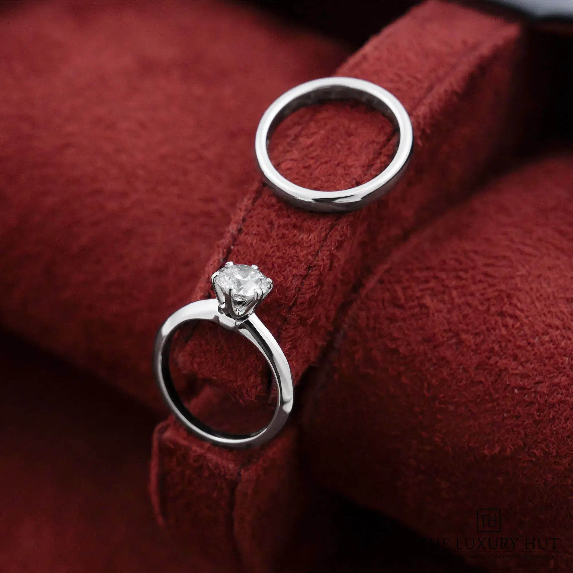 2026/08/c1b42ddc-9463-4247-b5f0-9fb681d89067Tiffany_Platinum_Diamond_Engagement_Ring_Set_53004-d.jpg.webp