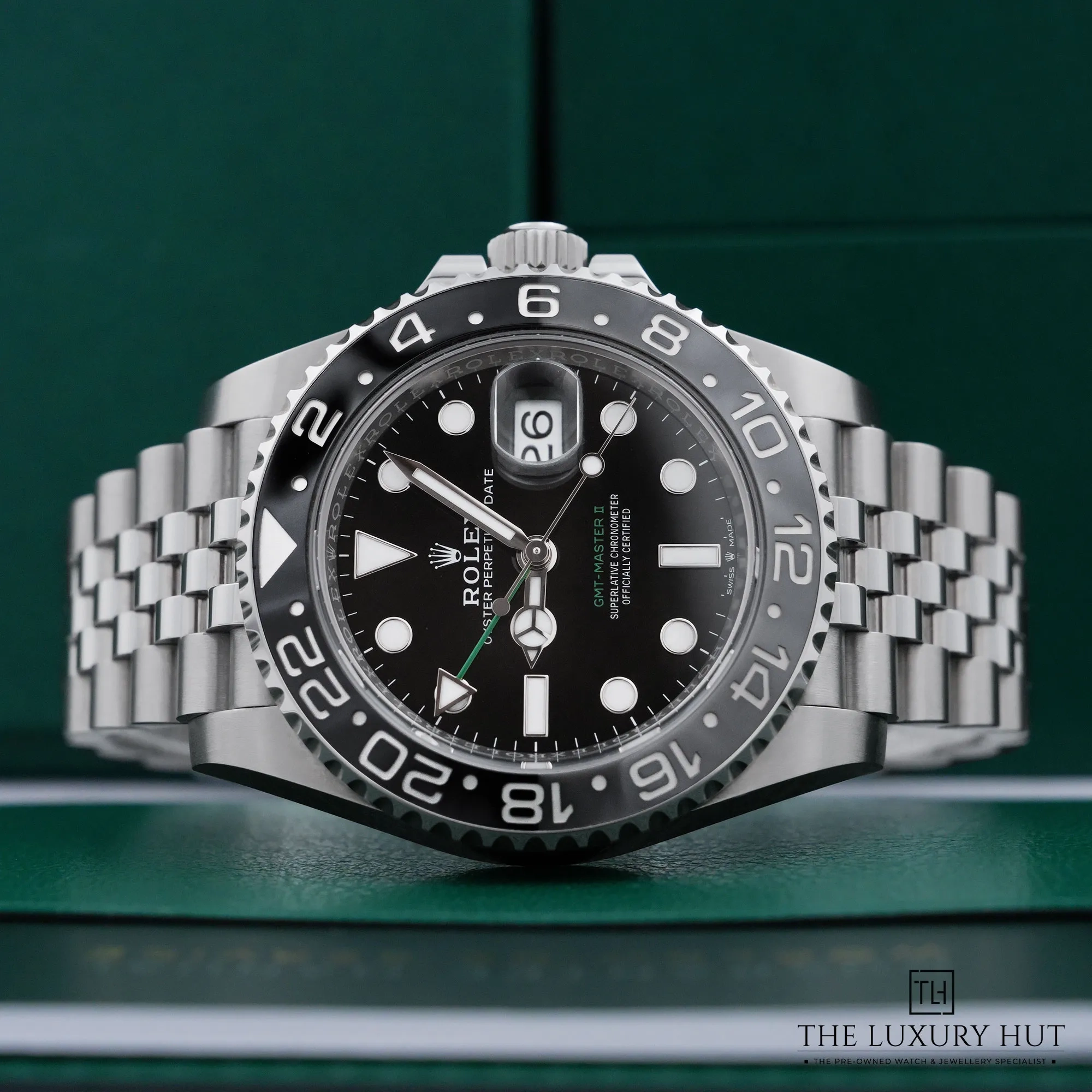 2026/08/c1b5b505-7e21-4abe-96b4-4c28d2b4fd4aRolex_GMT-Master_II_Bruce_Wayne_53254-c.jpg.webp