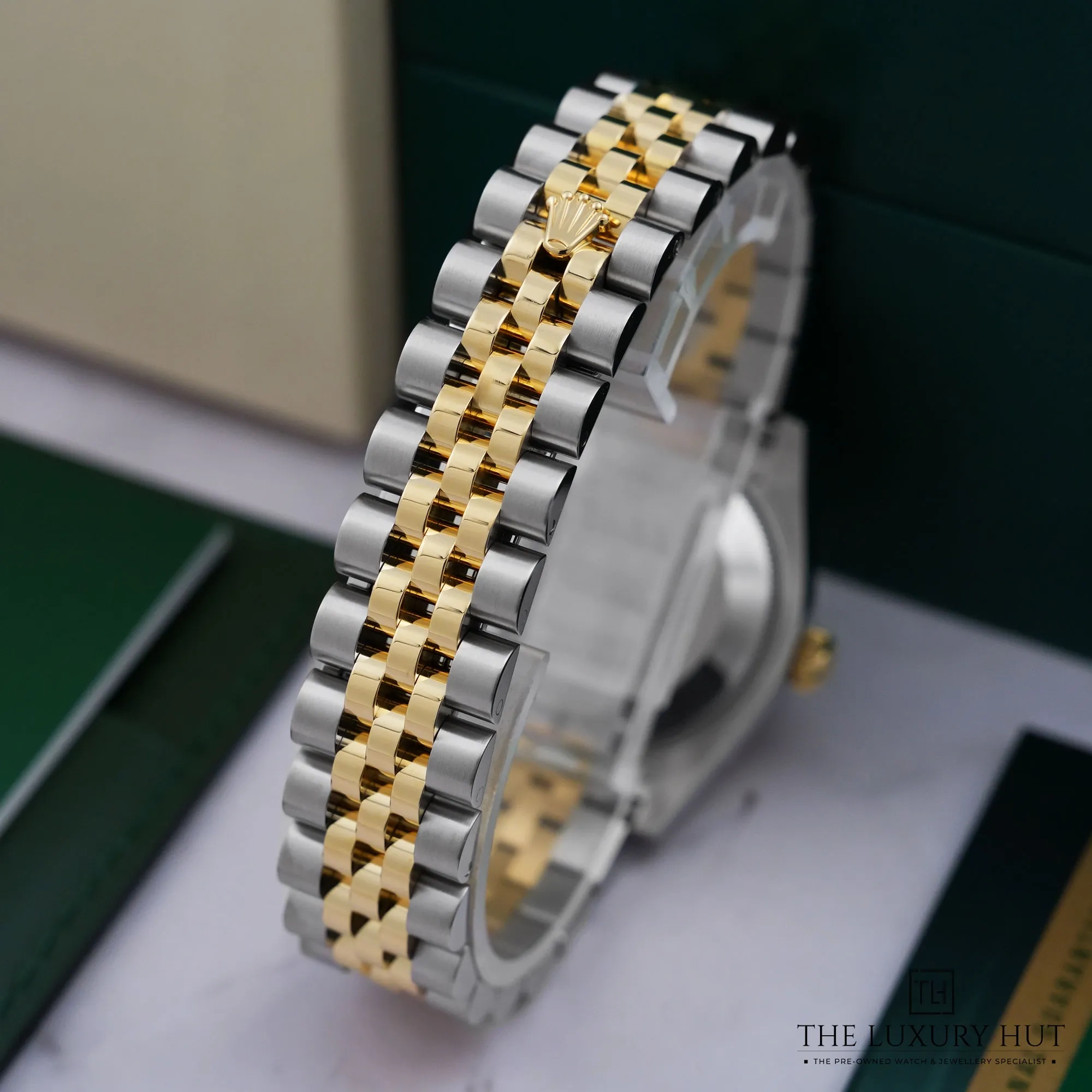 2026/08/c4462cb0-3bfc-4523-8a1c-d4caba8f1283Rolex_Lady-Datejust_31_Champagne_Jubilee_LB987-e.jpg.webp