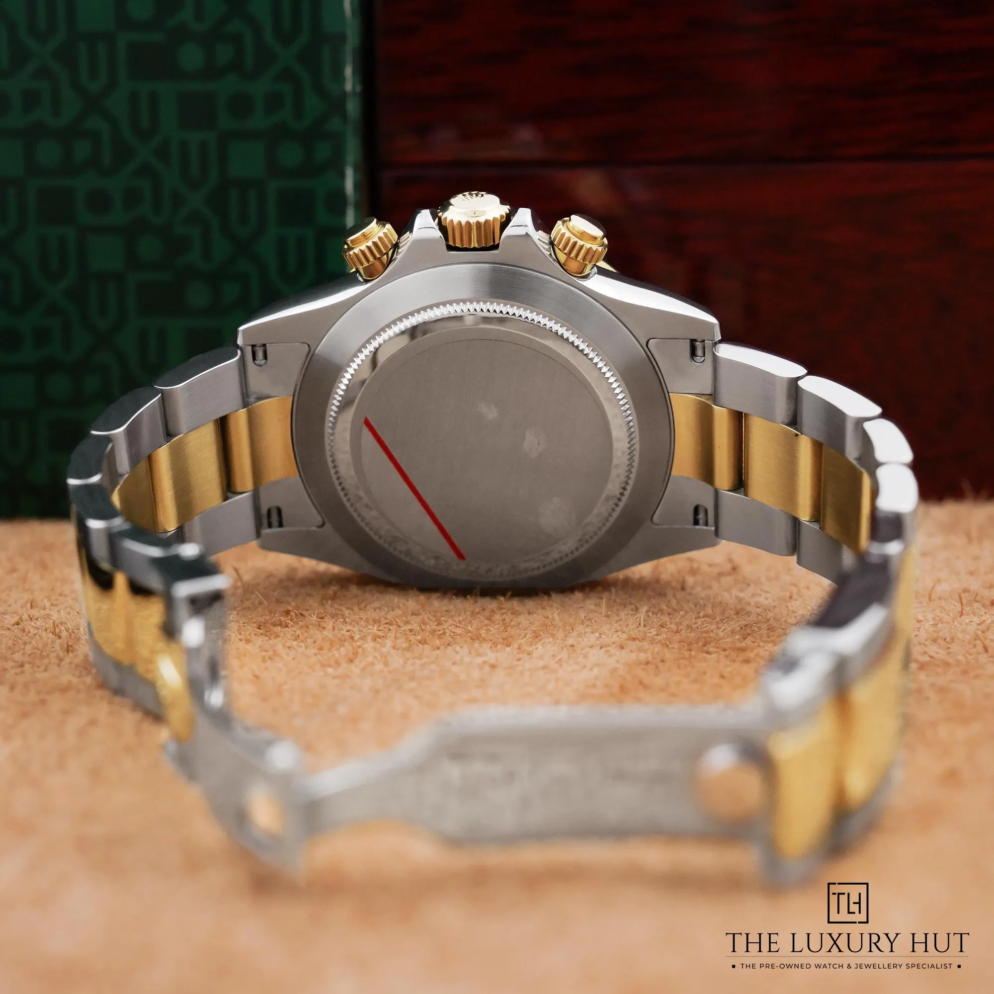 2026/08/c8272ce4-cd45-4f3c-8b5a-346fa82a6956Rolex_Daytona_Steel_Yellow_Gold_40mm_White_53190-d.jpg.webp
