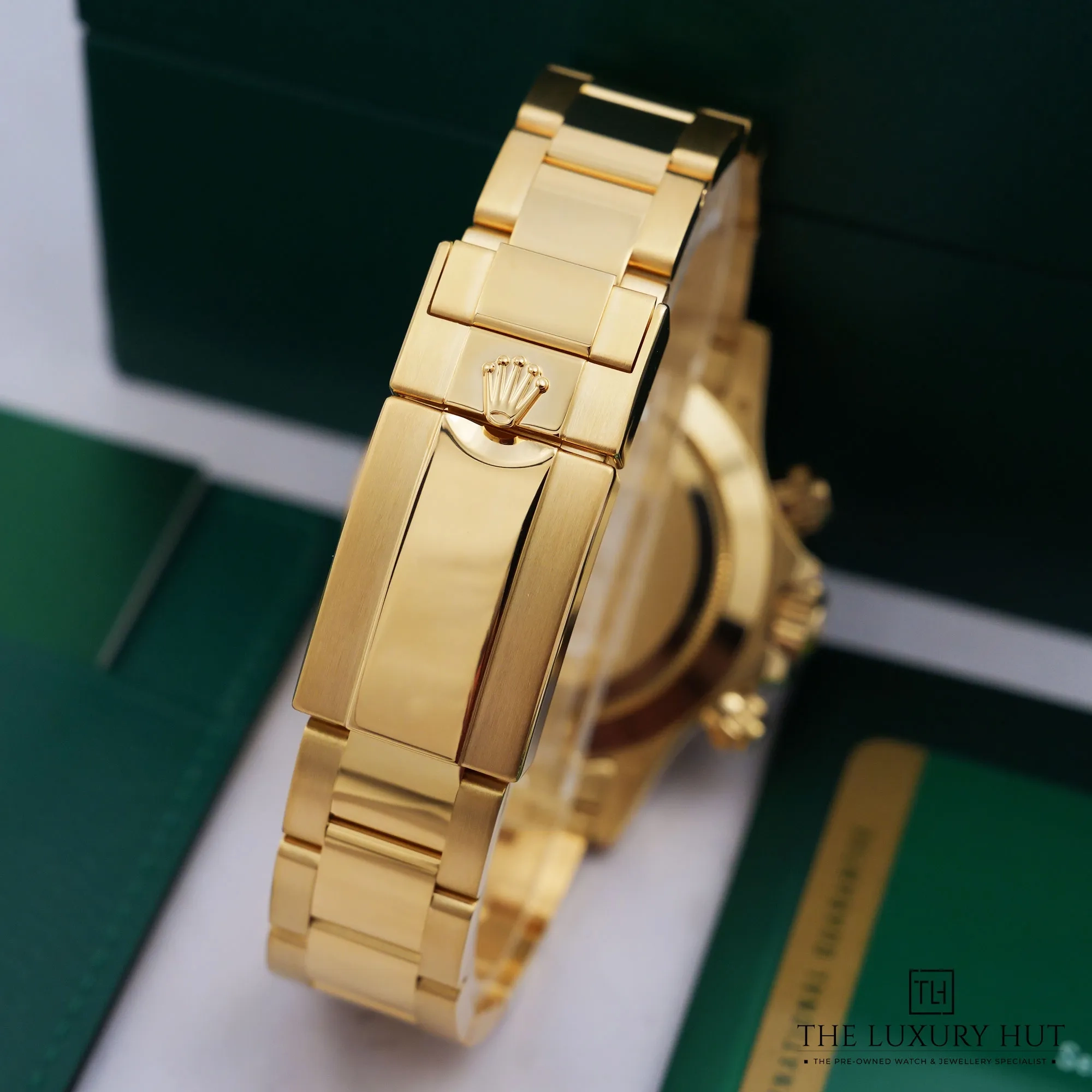 2026/08/c8ac8efd-9d73-4d60-967a-b5e656b61b32Rolex_Daytona_Yellow_Gold_White_MOP_Dial_LB929-ee.jpg.webp