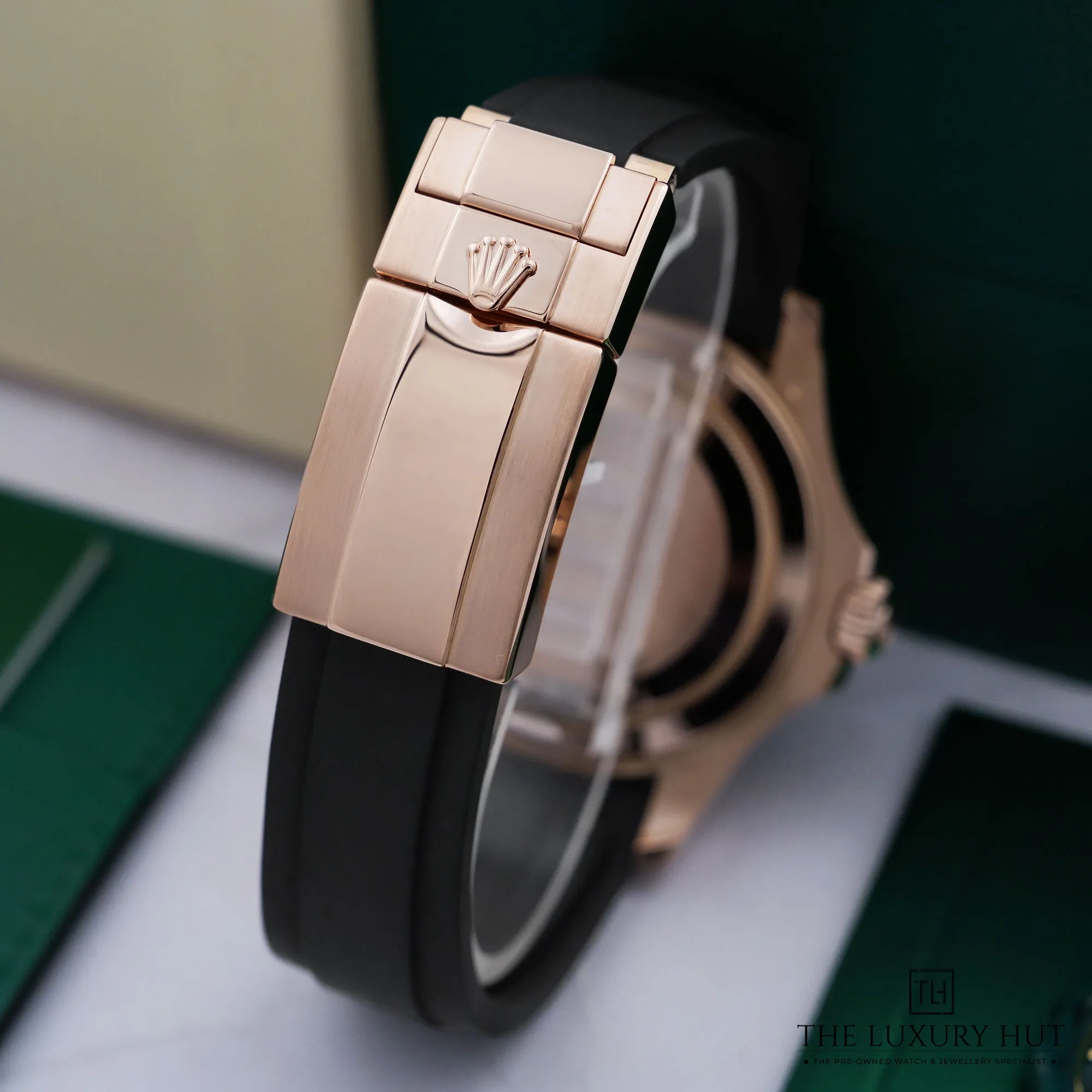 2026/08/d14d29e3-c971-4bb2-b1e7-576a4241c79cRolex_Yacht-Master_Everose_Gold_40mm_Black_53279-e.jpg.webp