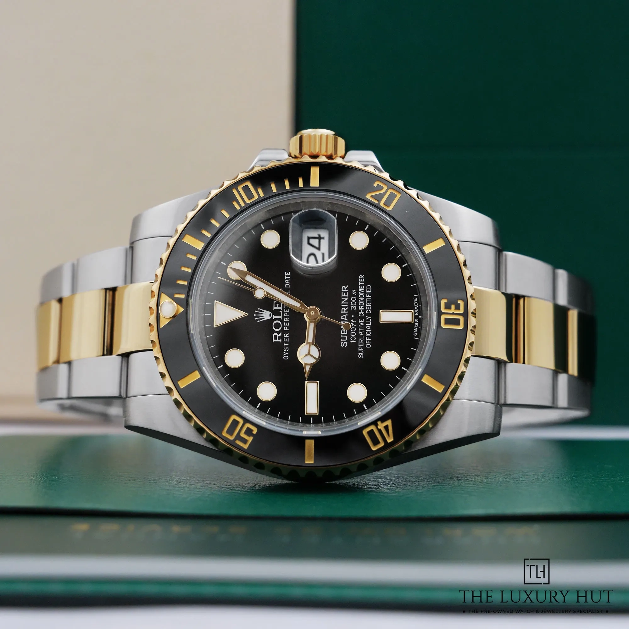 2026/08/ee2ef851-32da-4a5b-91c4-890a2cbc8307Rolex_Submariner_Date_Bi-Metal_40mm_Black_53200-c.jpg.webp