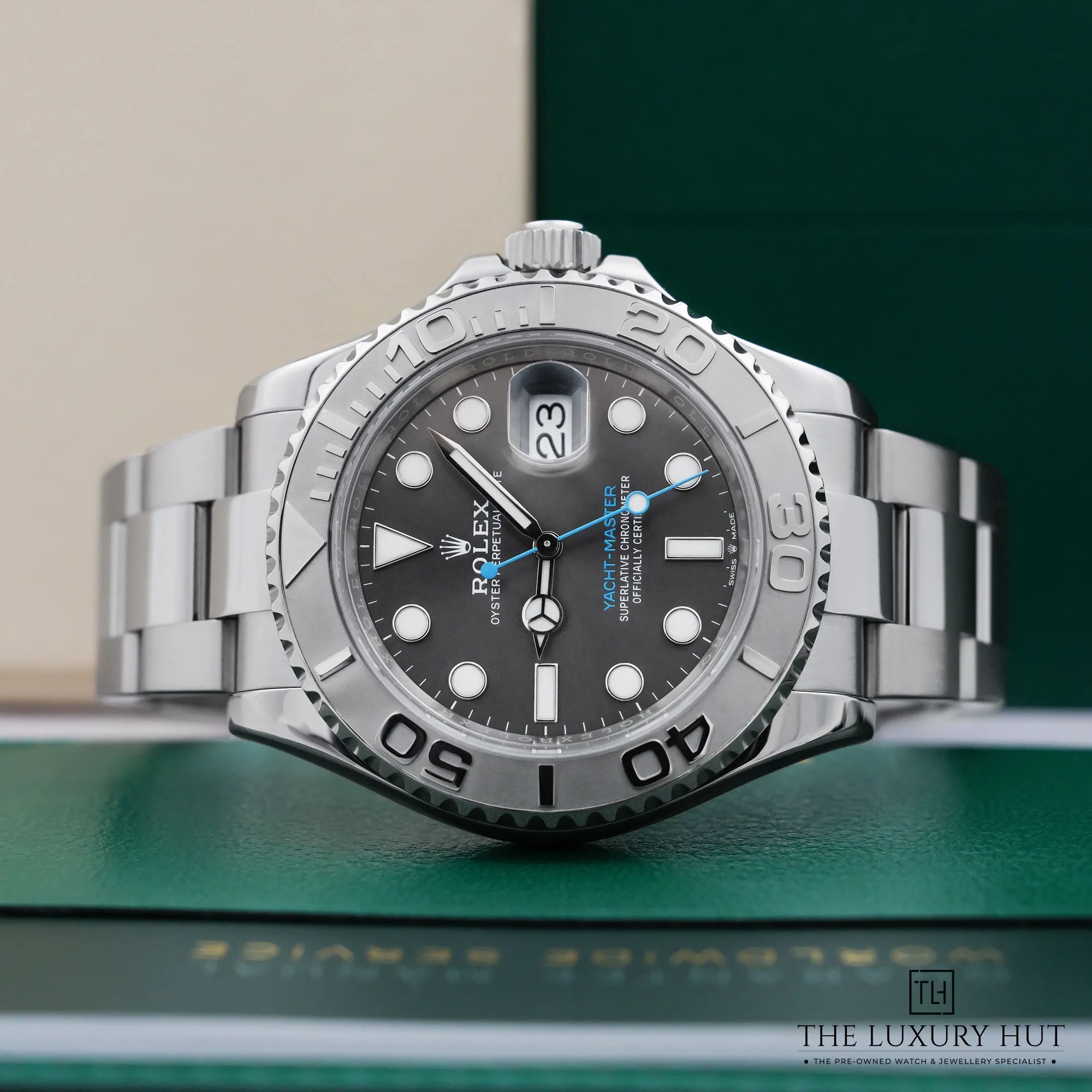 2026/08/f19c1cfa-3bc4-4a2f-8b26-6c9824b8facfRolex_Yacht-Master_40_Steel_Platinum_Slate_Dial_LB991-c.jpg.webp