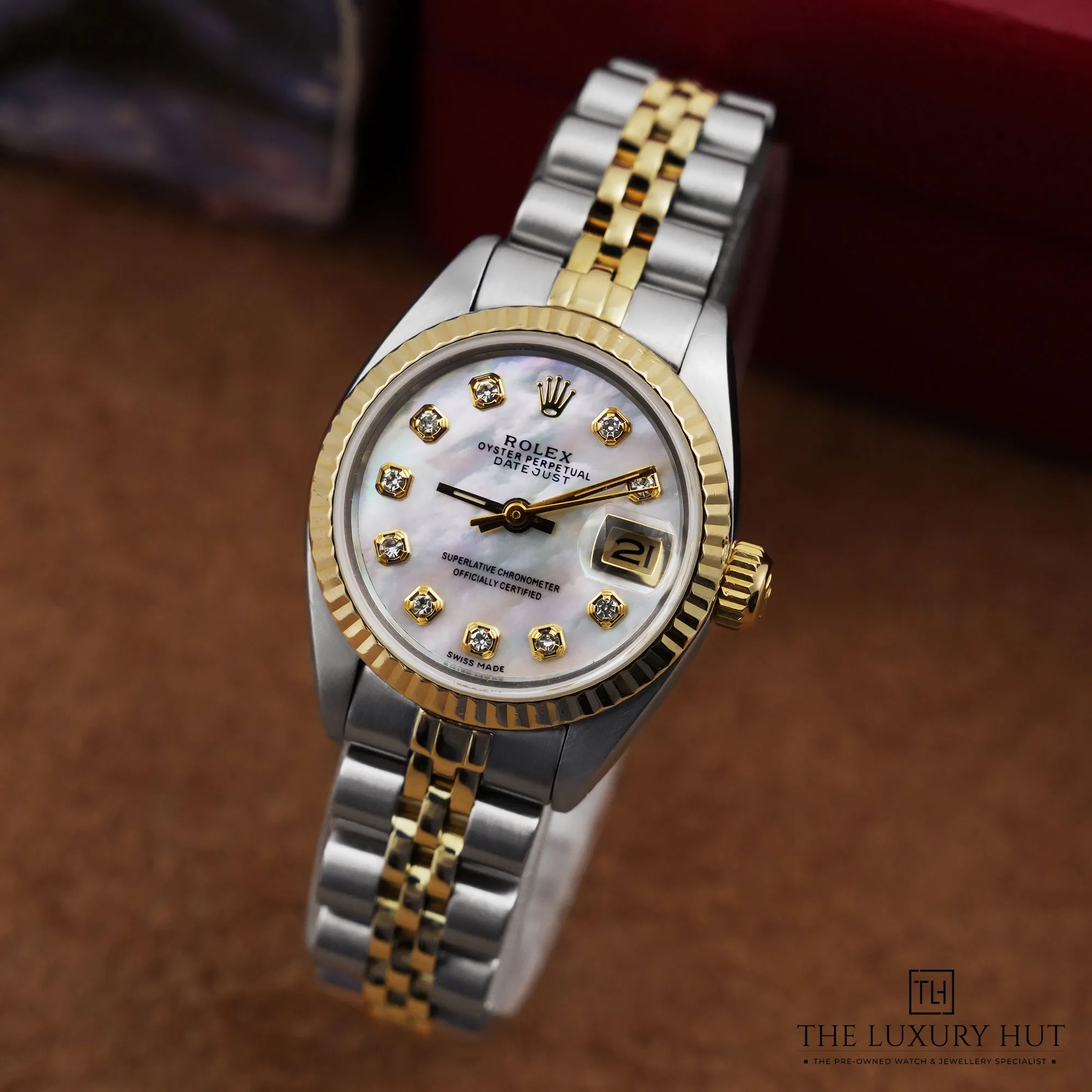 2026/08/f5893aa5-5d39-4421-84be-a598b5db1921Rolex_Lady_Datejust_Steel_Gold_MOP_Diamond_53197-b.jpg.webp