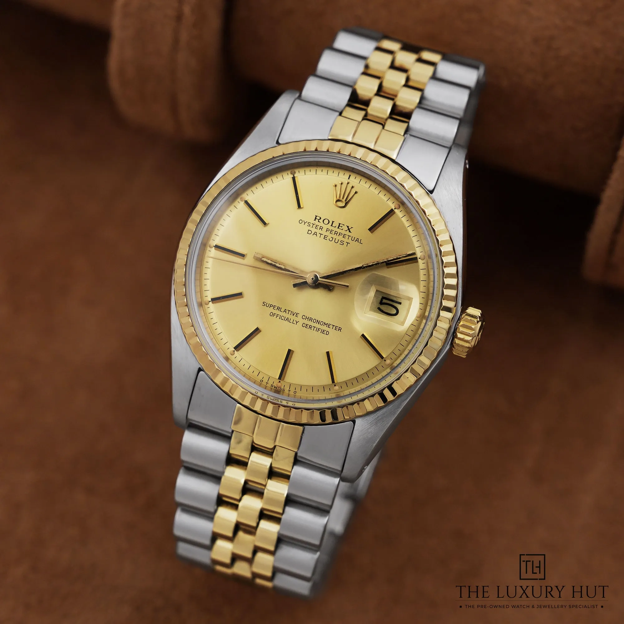 2026/08/fb53b63b-e39b-4ea3-8d08-94bfde910e0bRolex_Datejust_36mm_Steel_Gold_Champagne_Baton_53222-b.jpg.webp