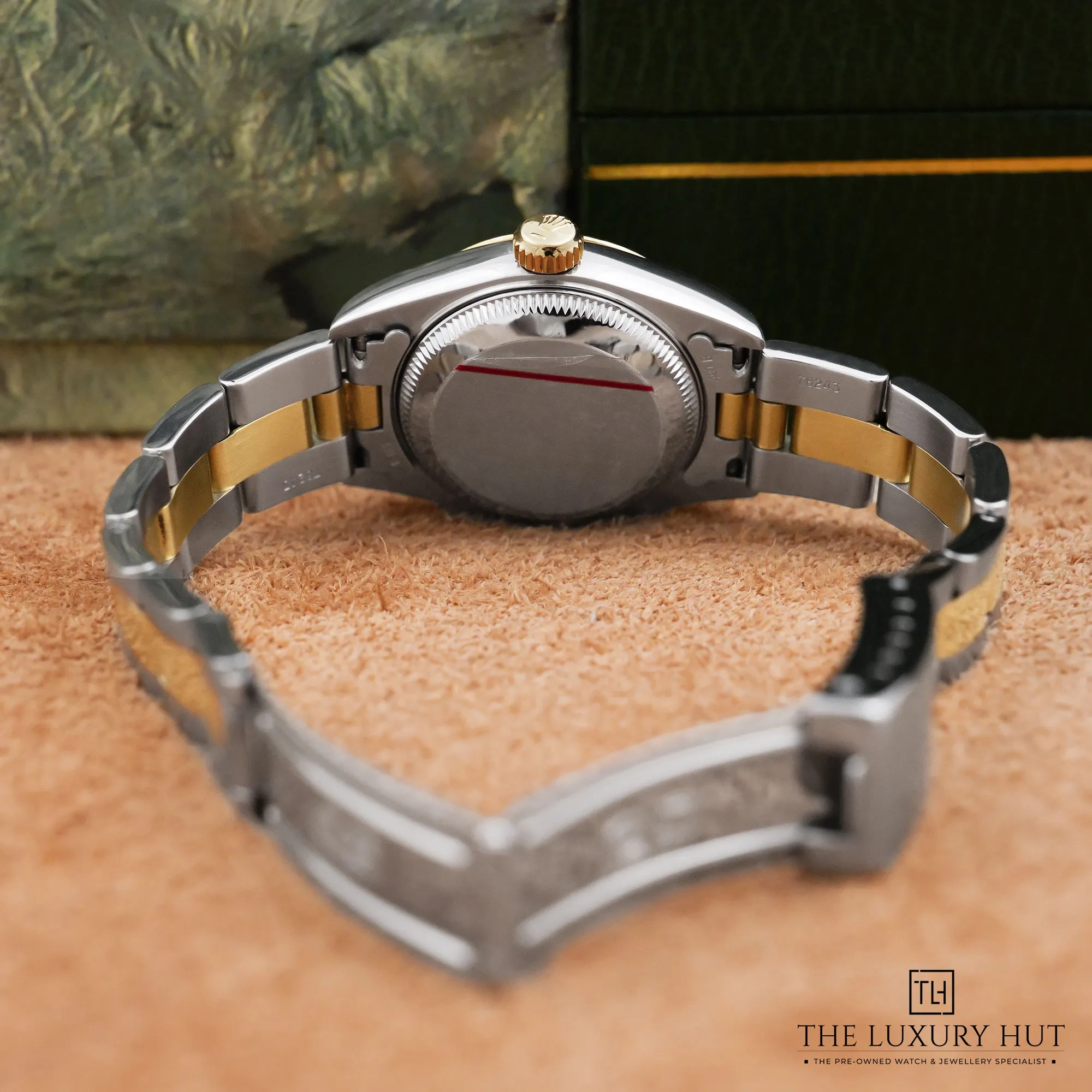 2026/08/fe642392-b3e9-4165-810b-eadad776b55dRolex_Lady-Datejust_Steel_Gold_26mm_Silver_Diamond_53229-d.jpg.webp