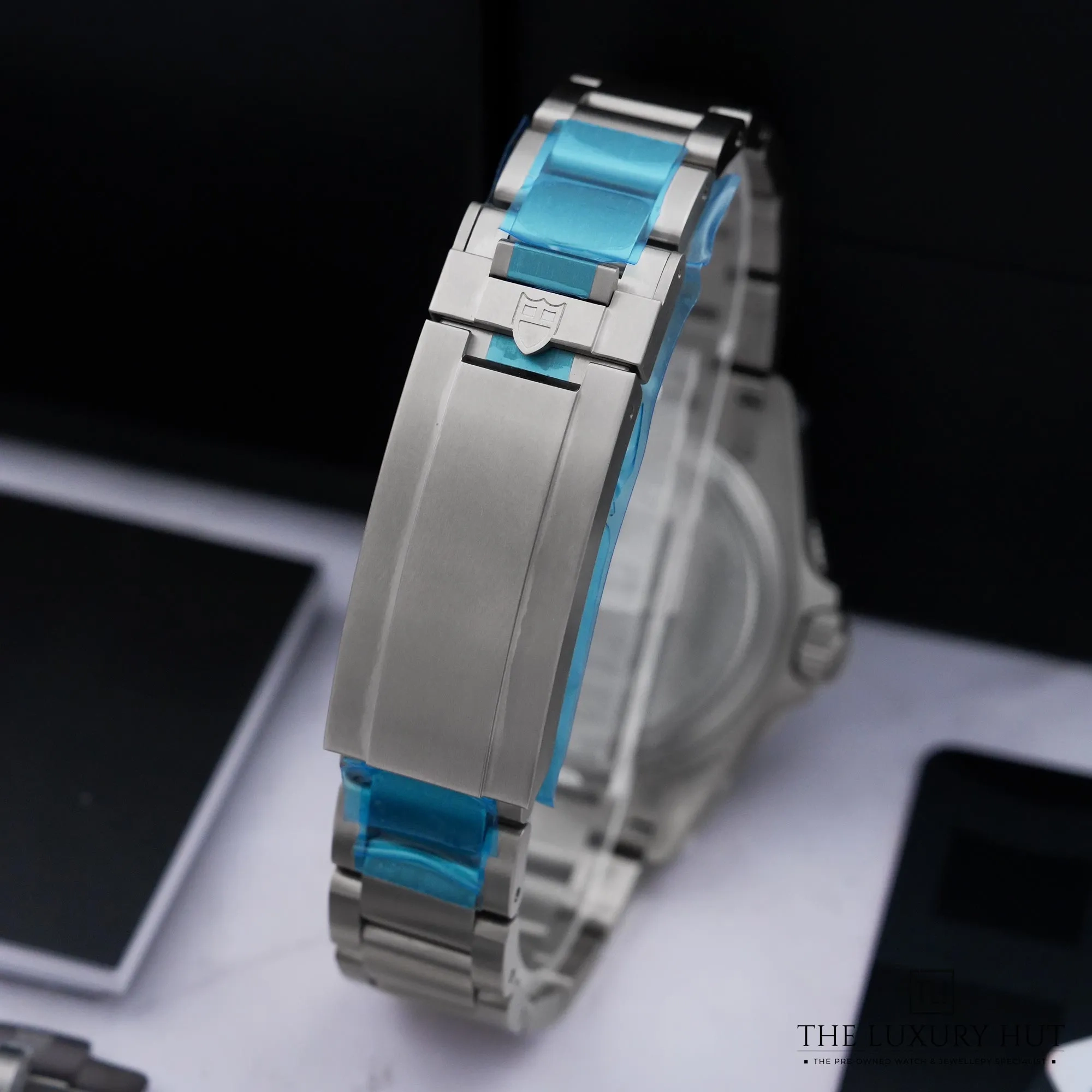 2026/09/1992c4cc-fca8-446b-82ec-1c0159a2489dTudor_Pelagos_Titanium_39mm_Black_53436-e.jpg.webp