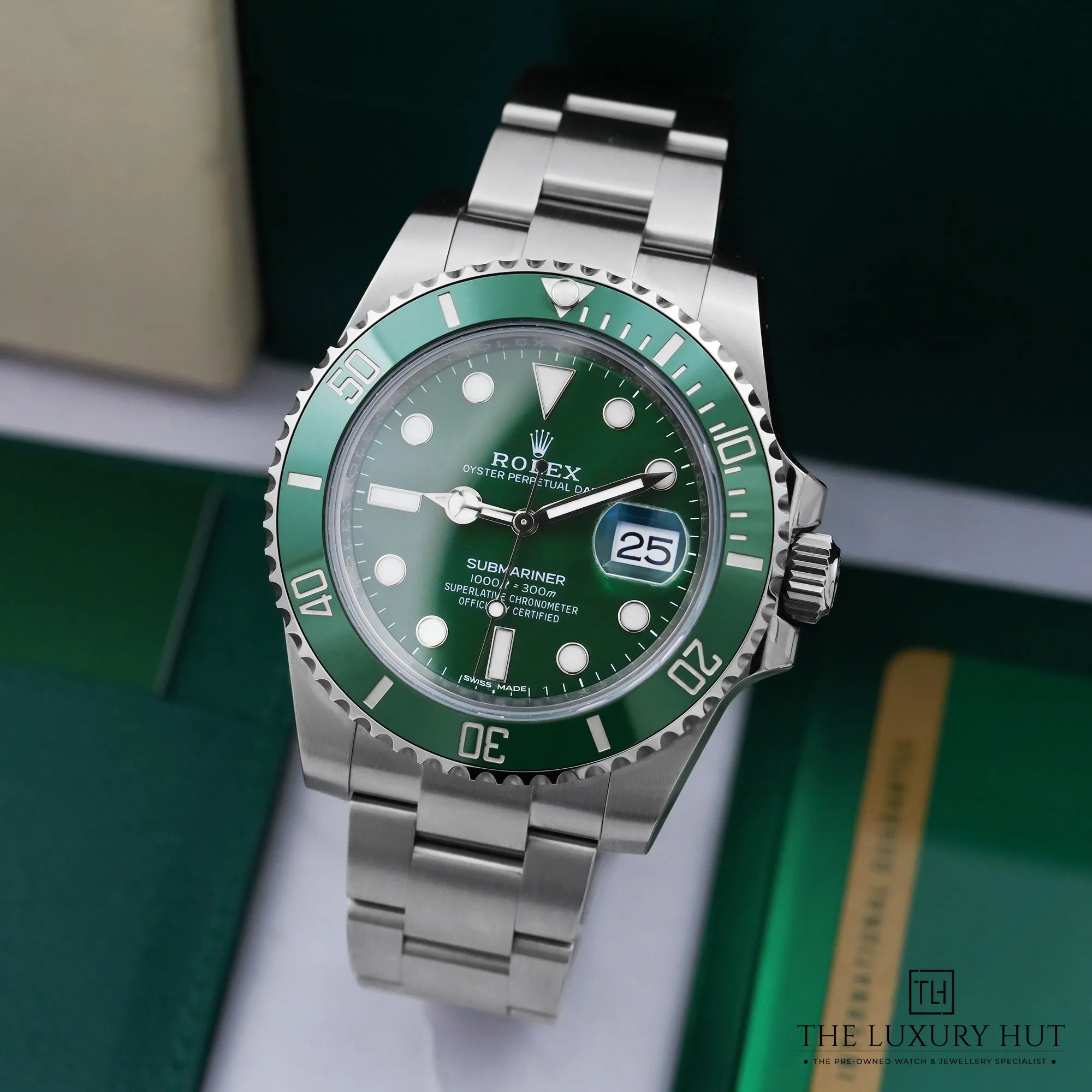 2026/09/1b8a7cfd-2075-47e6-8ec8-9225d3488978Rolex_Submariner_HULK_Green_53428-b.jpg.webp