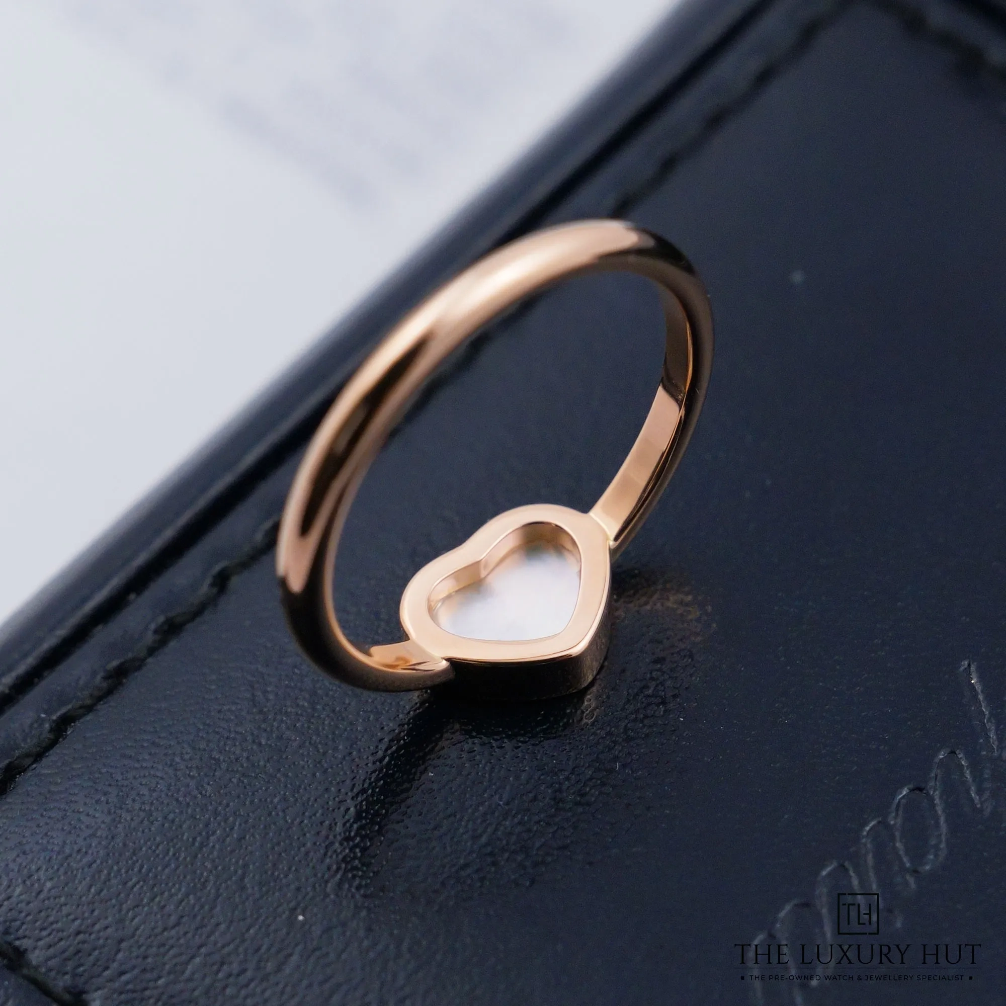 2026/09/226b88e9-1abf-4458-831a-1607554d5be4Chopard_My_Happy_Hearts_Rose_Gold_MOP_Ring_53295-c.jpg.webp