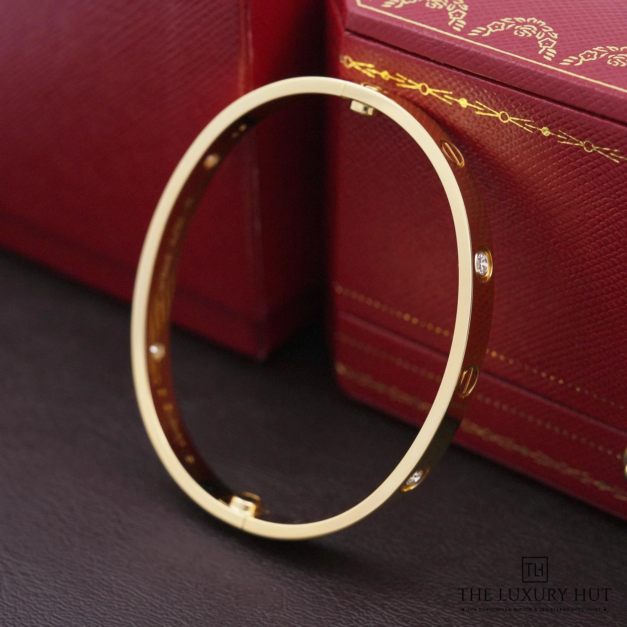 2026 09 2afd0a97 6ee1 48ad b5dd a10157722c63Cartier LOVE Bracelet Classic Diamonds 53125 cc jpg webp