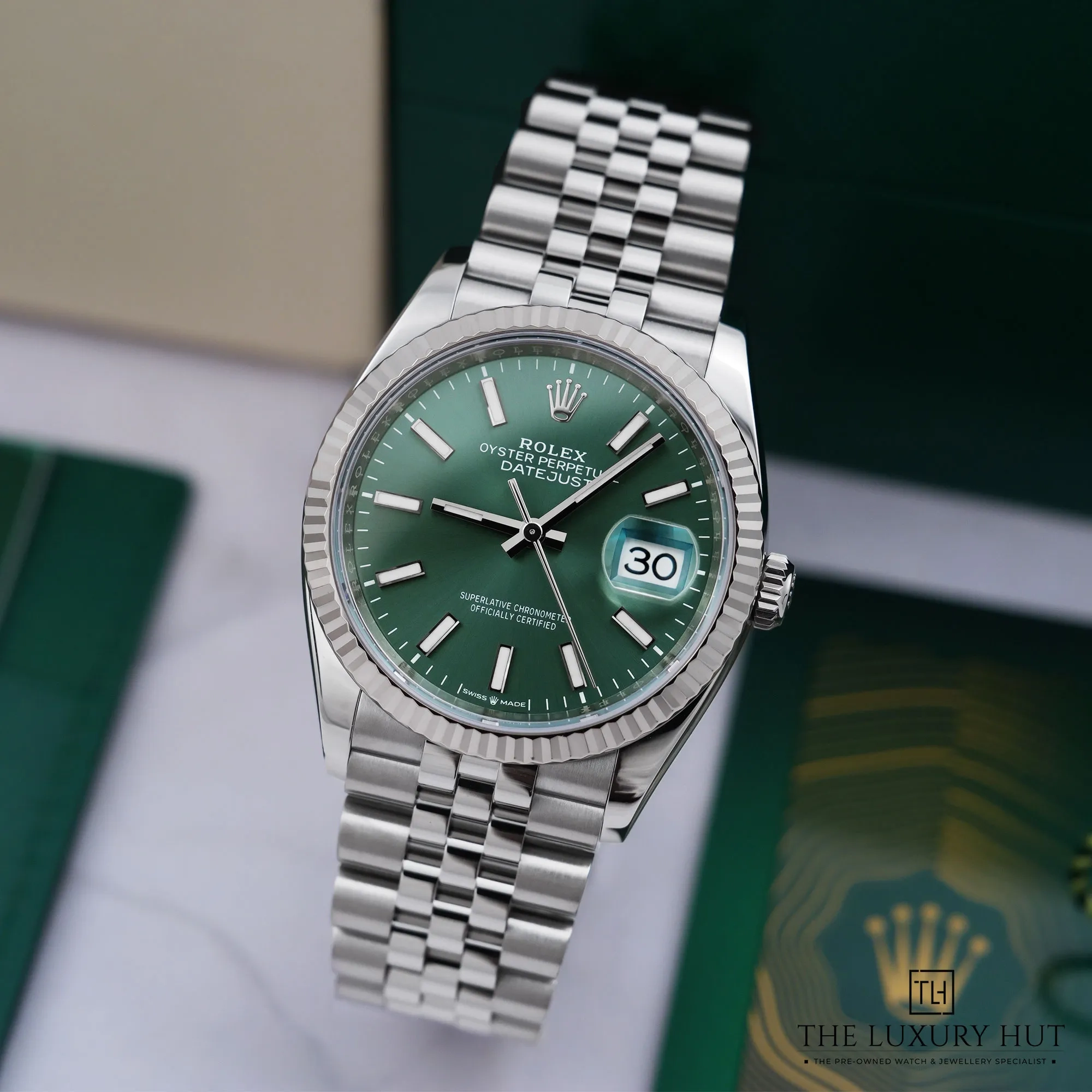 2026/09/3e670810-d236-4c24-8925-40a6fc1761c6Rolex_Datejust_36_Steel_White_Gold_Mint_Green_LB1025-b.jpg.webp