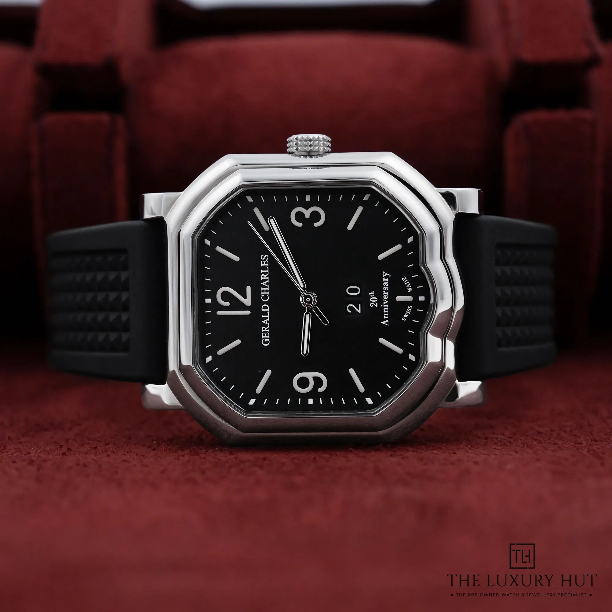 2026/09/4f44f1c9-7781-4260-ab63-db8e79580f74Gerald_Charles_Maestro-Anniversary_âLimited_Editionâ_Steel_39mm_Black_DialLB1052-c.jpg.webp