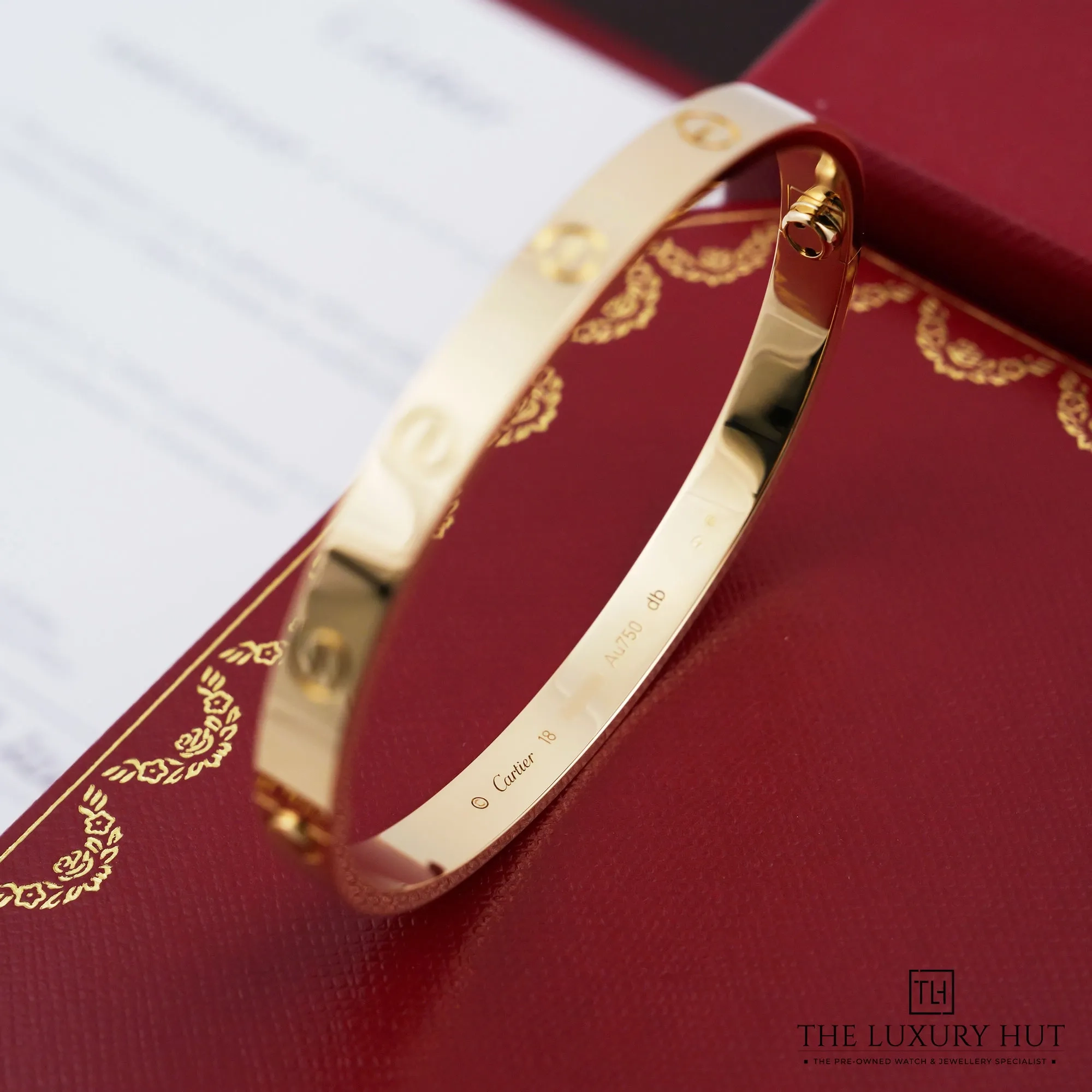 2026/09/6b2eac1a-946d-4f84-b148-5eed662a7080Cartier_Yellow_Gold_LOVE_Bangle_Classic_53224-c.jpg.webp
