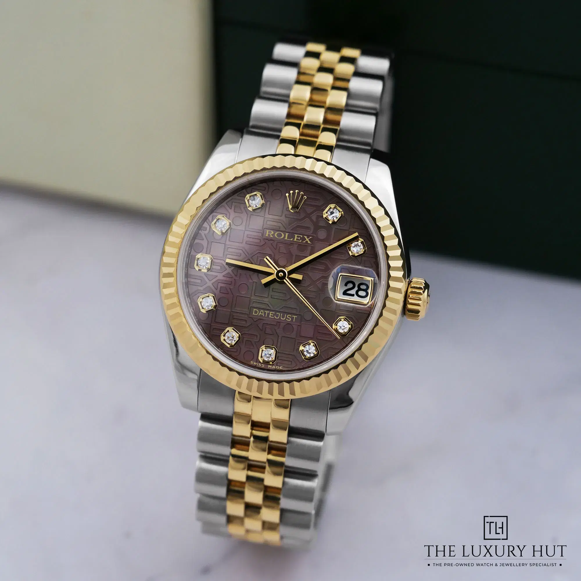2026/09/7ccdd1a3-f54b-4d1e-a26b-73dc6542255dRolex_Lady-Datejust_31_Black_MOP_Jubilee_Diamonds_New_52977-b.jpg.webp