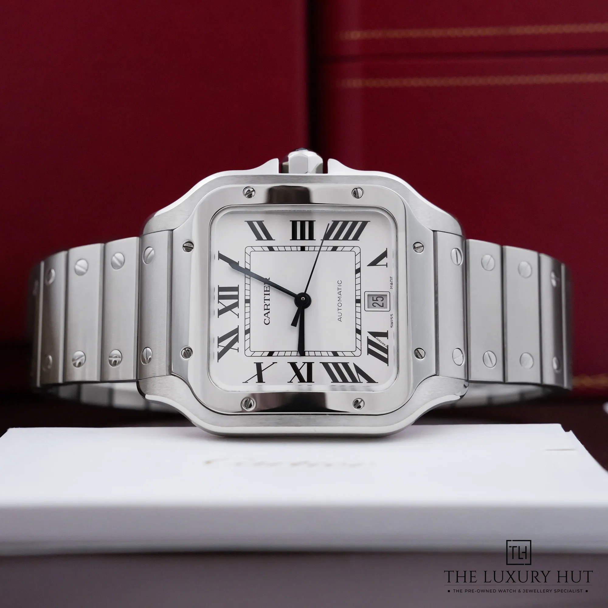 2026/09/84a1ff94-86e3-4dae-ad9c-a0e60d4f5214Cartier_Santos_De_Cartier_Large_Steel_White_Roman_53317-c.jpg.webp