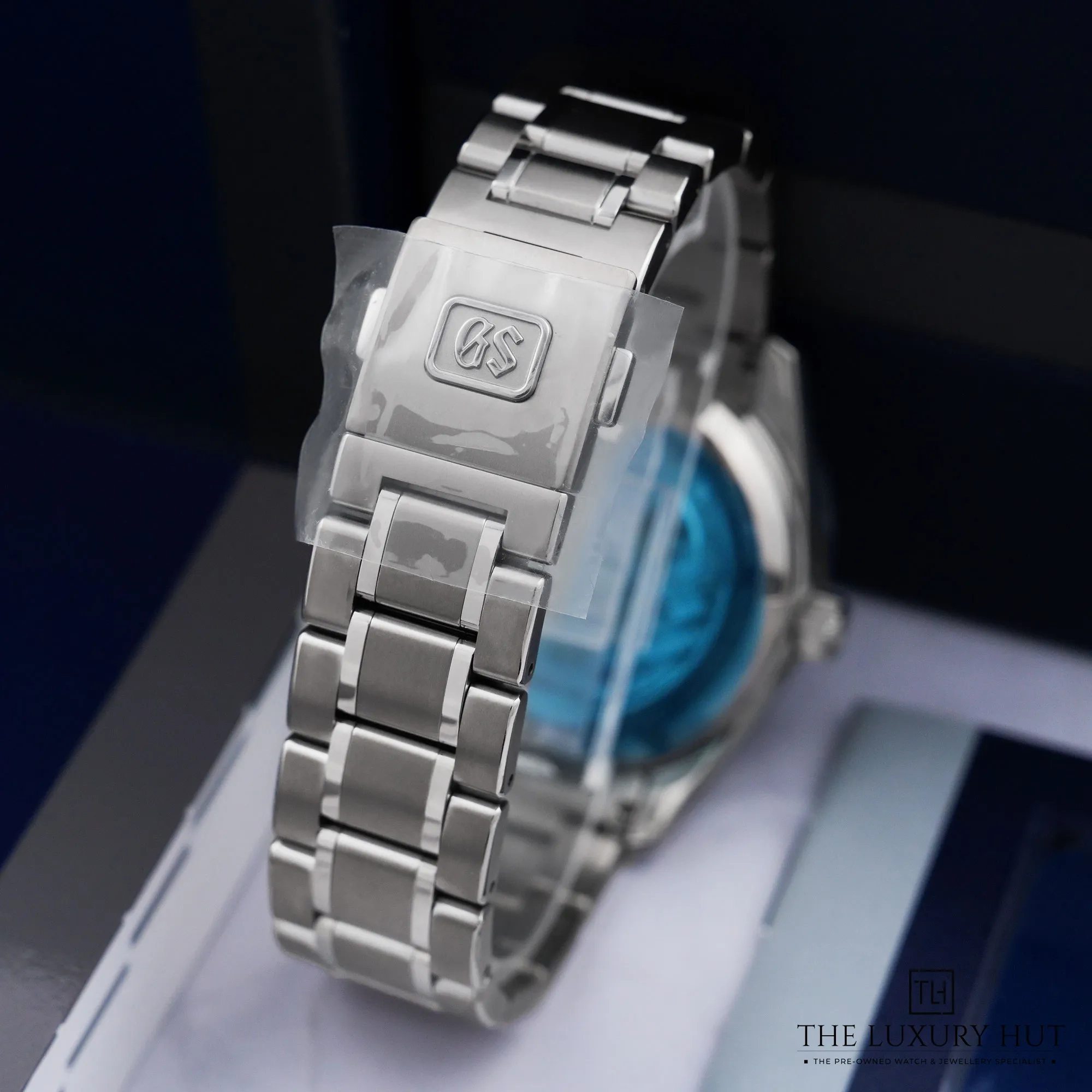 2026/09/adfc9bce-952d-444e-9c77-d4c6695f93bbGrand_Seiko_Heritag_Shunbun_Cherry_Blossom_Dial_53467-e.jpg.webp