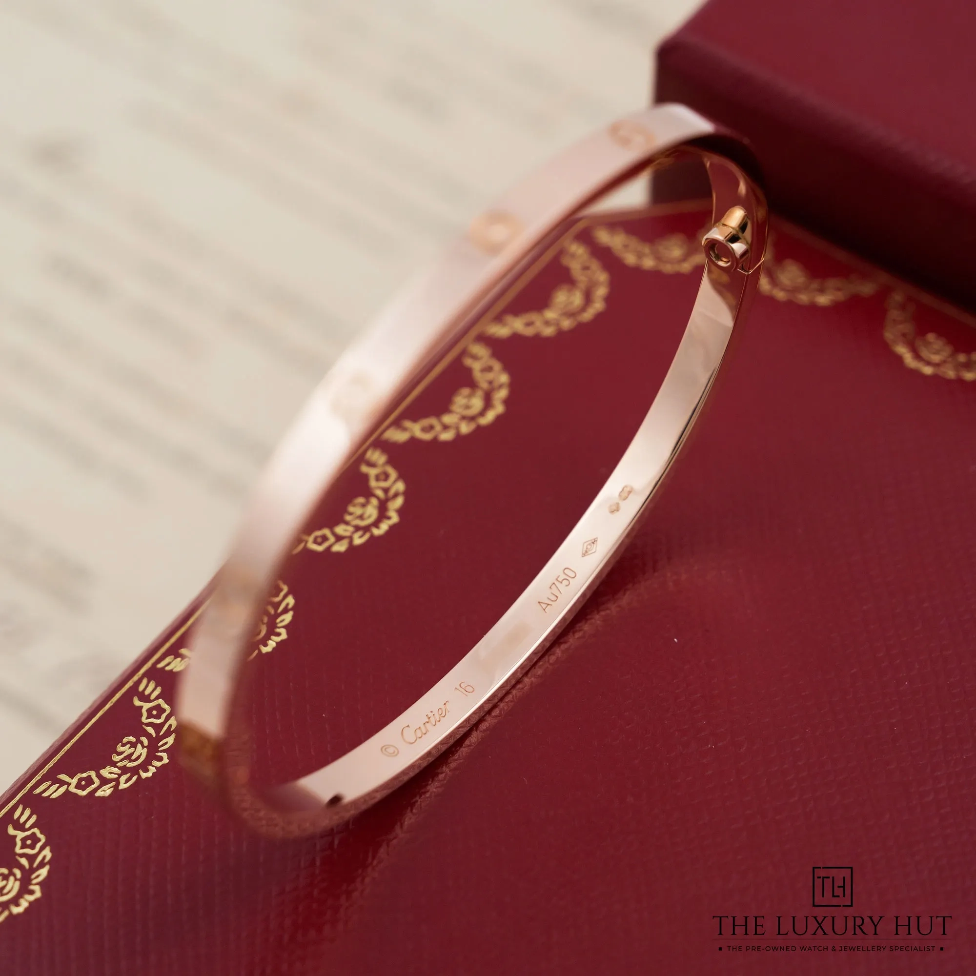 2026/09/c219349c-1f7f-4345-94cc-c3d39cc3fdb1Cartier_18ct_Rose_Gold_LOVE_Bangle_LB1030-c.jpg.webp