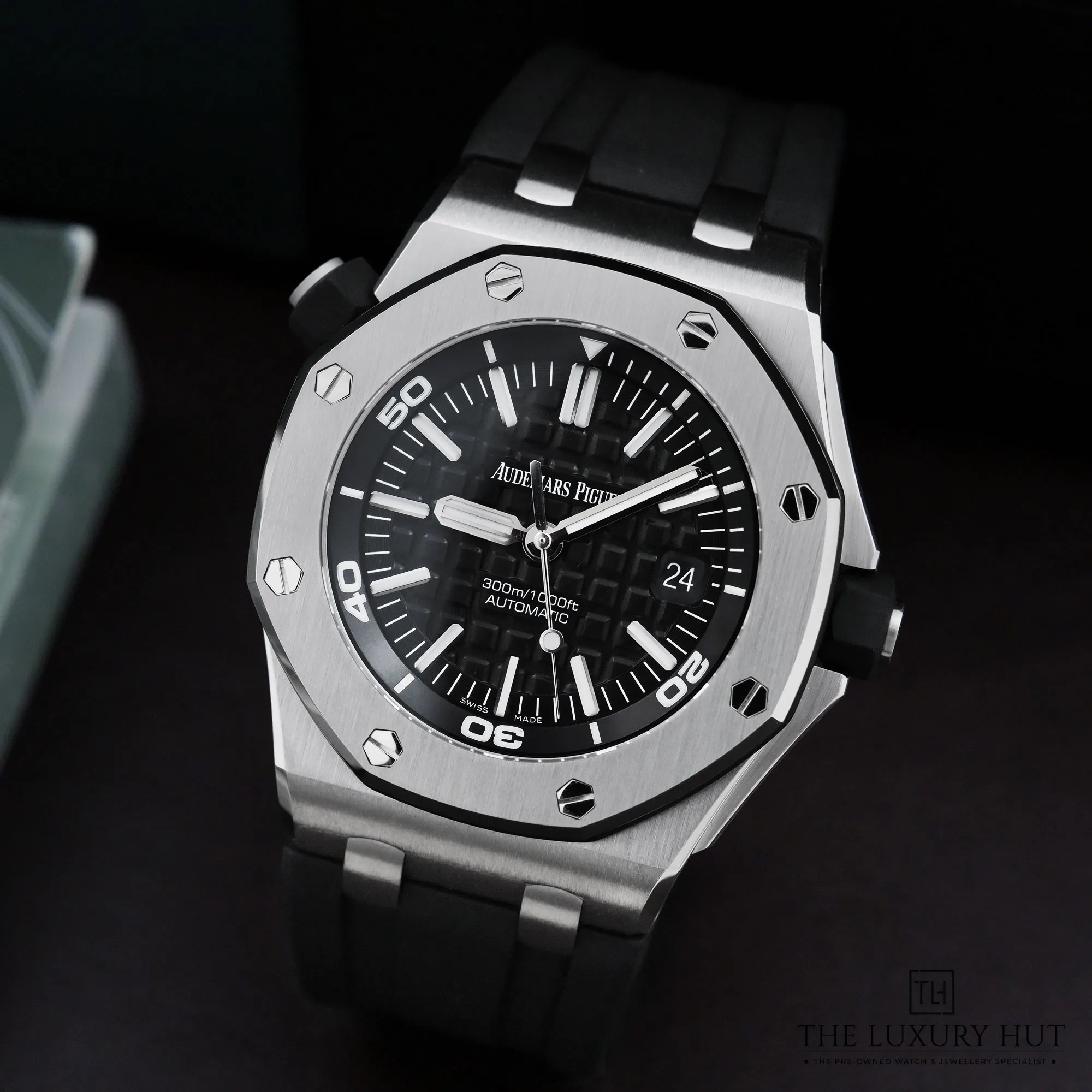 2026/09/c71b6e11-8729-479b-b5b2-9aa8bd25878fAudemars_Piguet_Royal_Oak_Offshore_42mm_Black_53104-b.jpg.webp