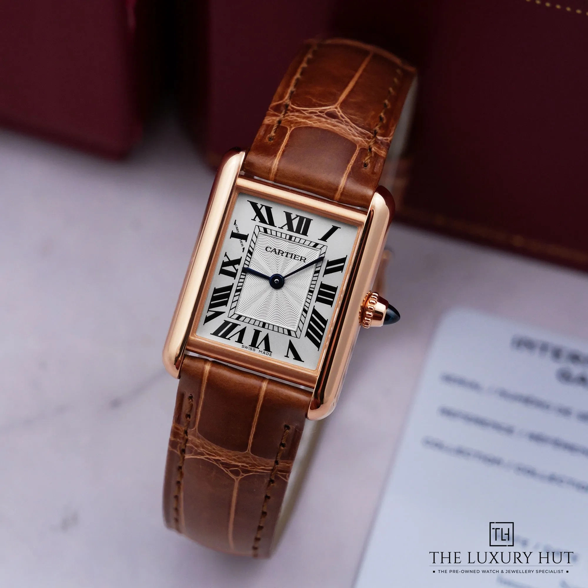 2026/09/ca686d0c-4b17-4c2d-8021-273153df1997Cartier_Tank_Louis_Cartier_Rose_Gold_Silver_53352-b.jpg.webp