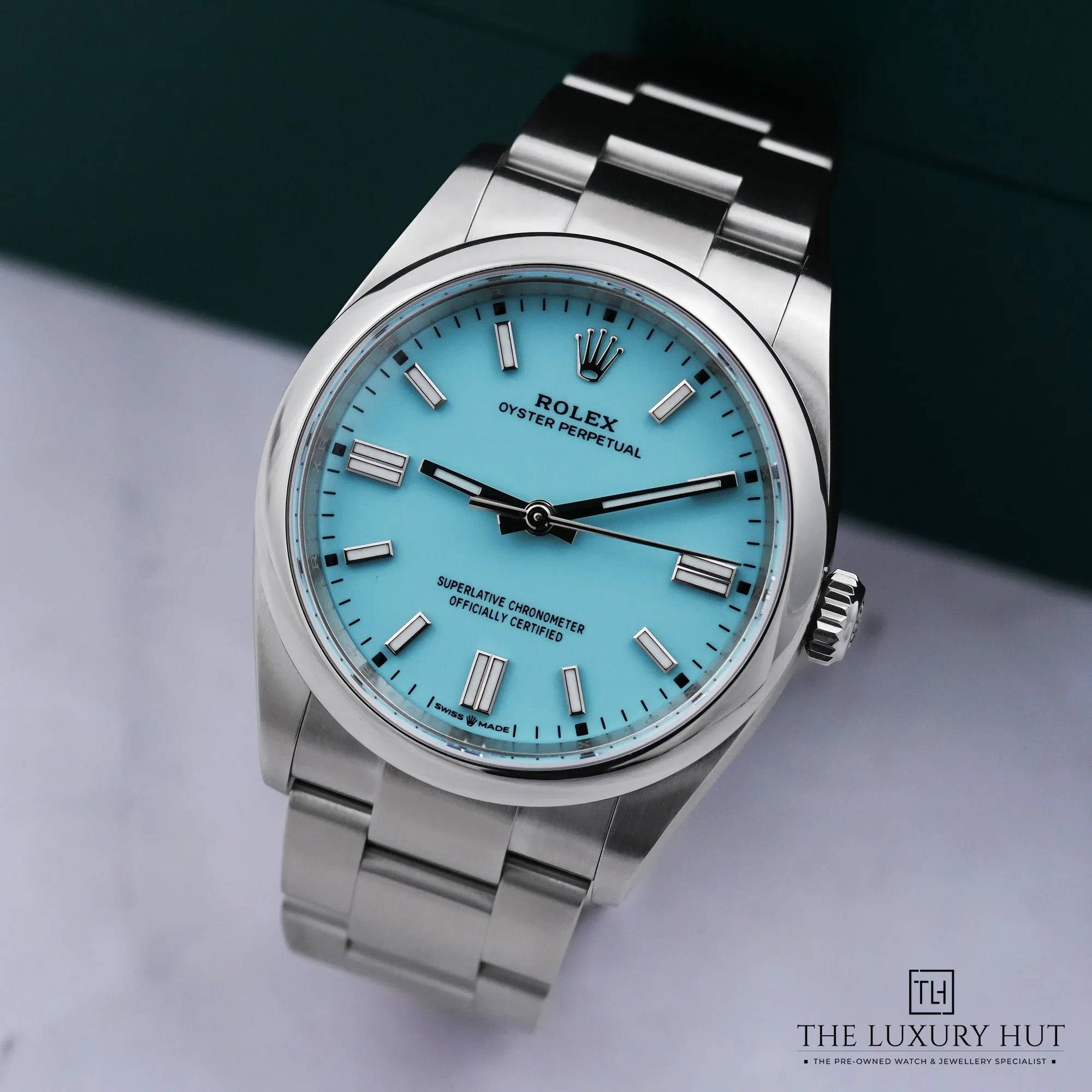 2026/09/cc29db4a-dcc3-4083-8084-786a91686d22Rolex_Oyster_Perpetual_36_Steel_Turquoise_Blue_LB1003-b.jpg.webp