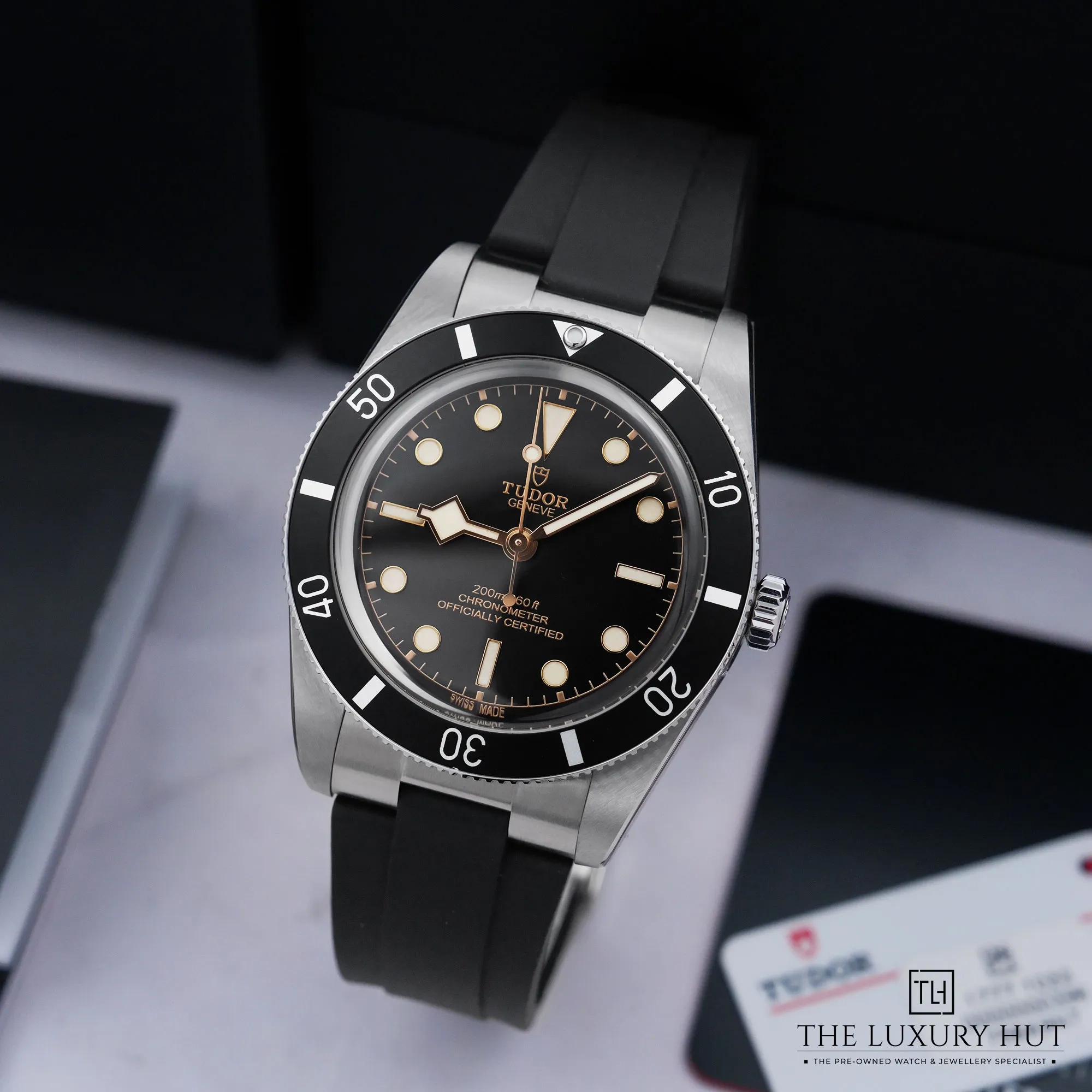 2026/09/cc3a8723-a61e-4541-9906-dc68aadab462Tudor_Black_Bay_54_Steel_Black_Dial_53437-b.jpg.webp