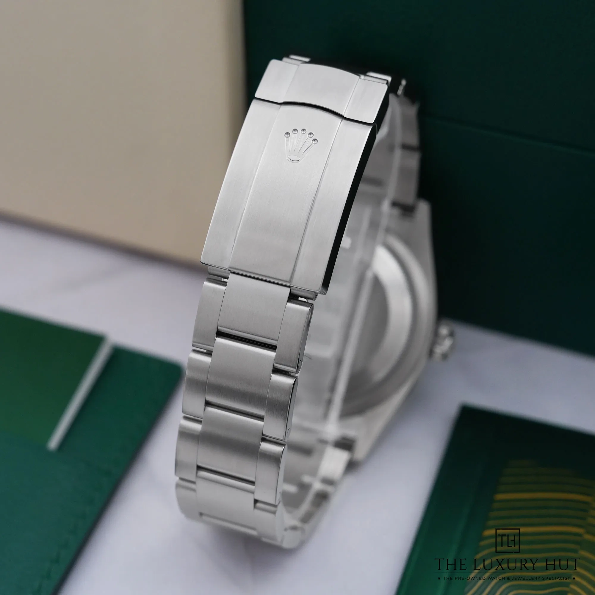 2026/09/d5534e97-05b4-4cb9-8331-84a225230d41Rolex_Oyster_Perpetual_36mm_Turquoise_Blue_âCelebration_Dialâ_LB1002-e.jpg.webp