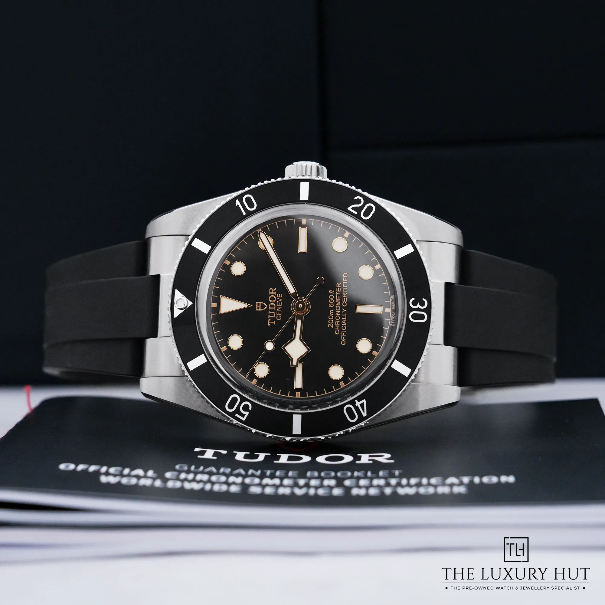 2026/09/e23e09b5-4a5b-4dff-ba96-e8806c424799Tudor_Black_Bay_54_Steel_Black_Dial_53437-c.jpg.webp