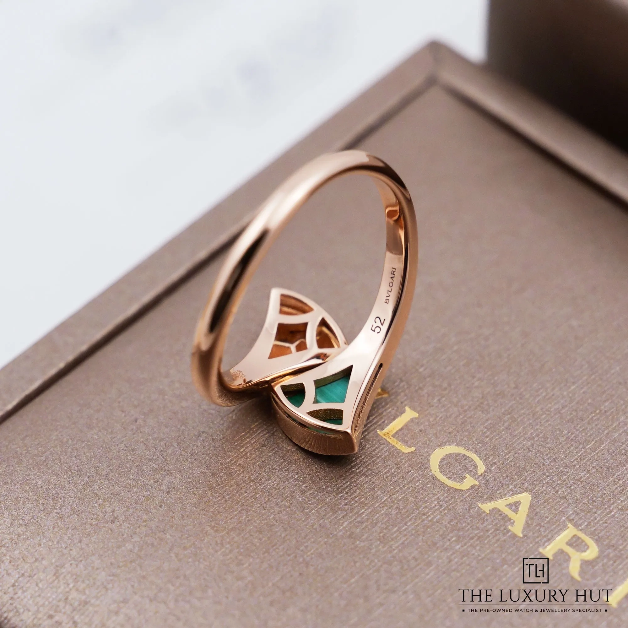 2026/09/efda70ae-674e-42ff-a518-617b836307a0Bvlgari_Rose_Gold_Divas_Dream_Ring_53297-c.jpg.webp