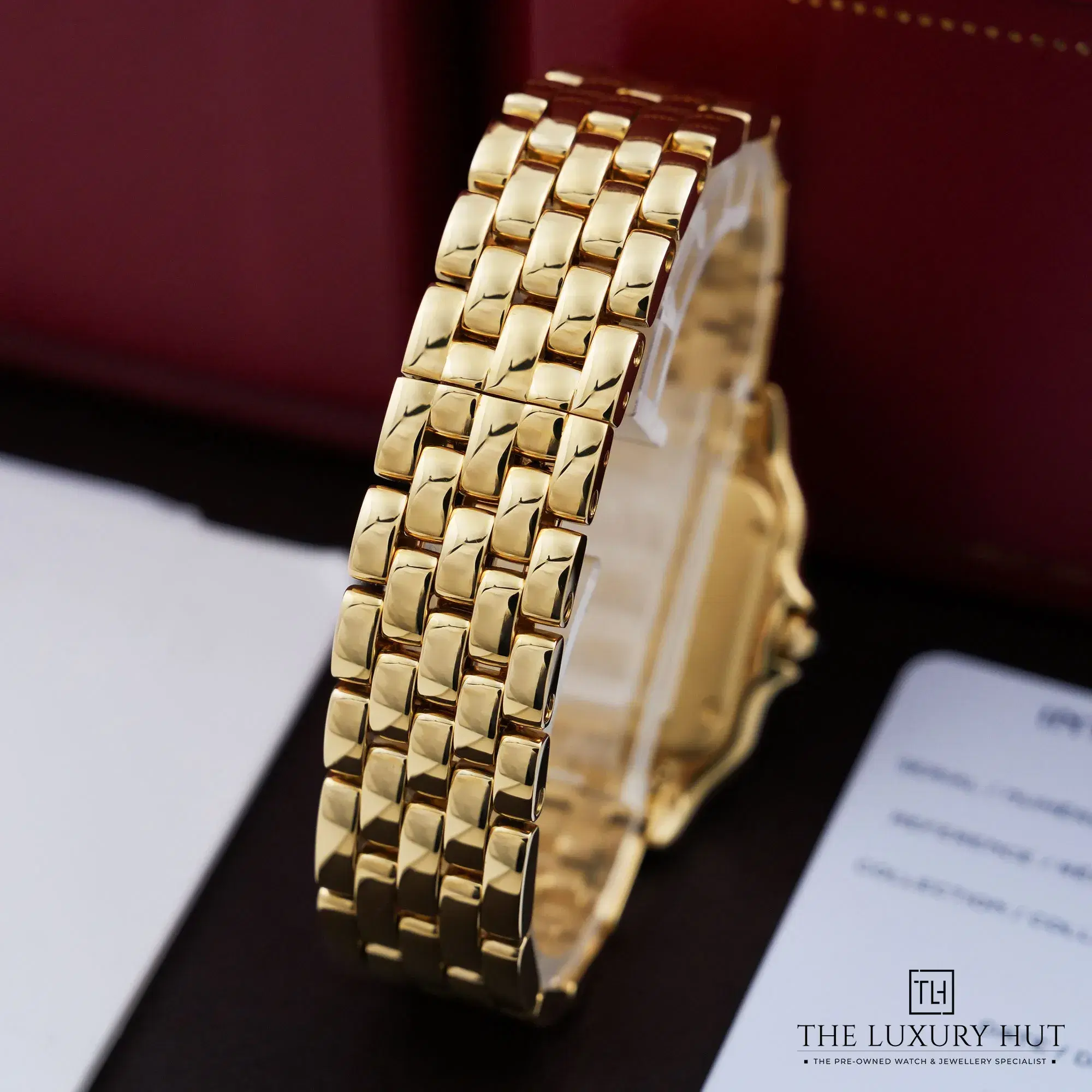 2026/09/fd3c7f3d-6a5e-4cbe-98fa-db8063581a81Cartier_Panthère_de_Cartier_Gold_53371-e.jpg.webp