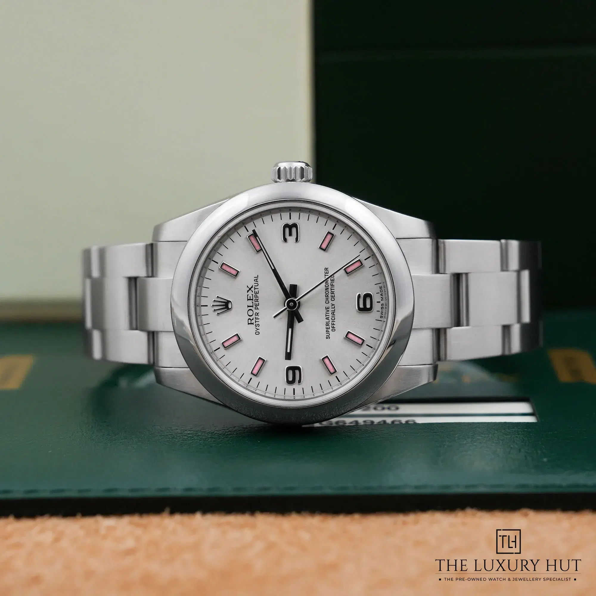 2026/10/04437132-bbfa-4511-8296-58467a36dcfdRolex_Oyster_Perpetual_31mm_Steel_Silver__53455-c.jpg.webp