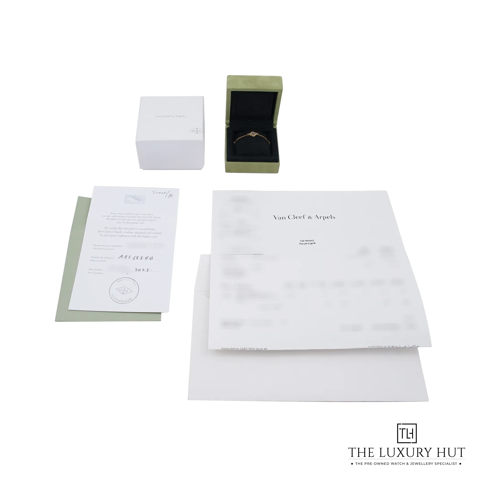 2026/10/09320d32-559b-413e-84ff-f8dbdb087429Van_Cleef_Alhambra_Gold_&_MOP_Bracelet_53488-d.jpg.webp