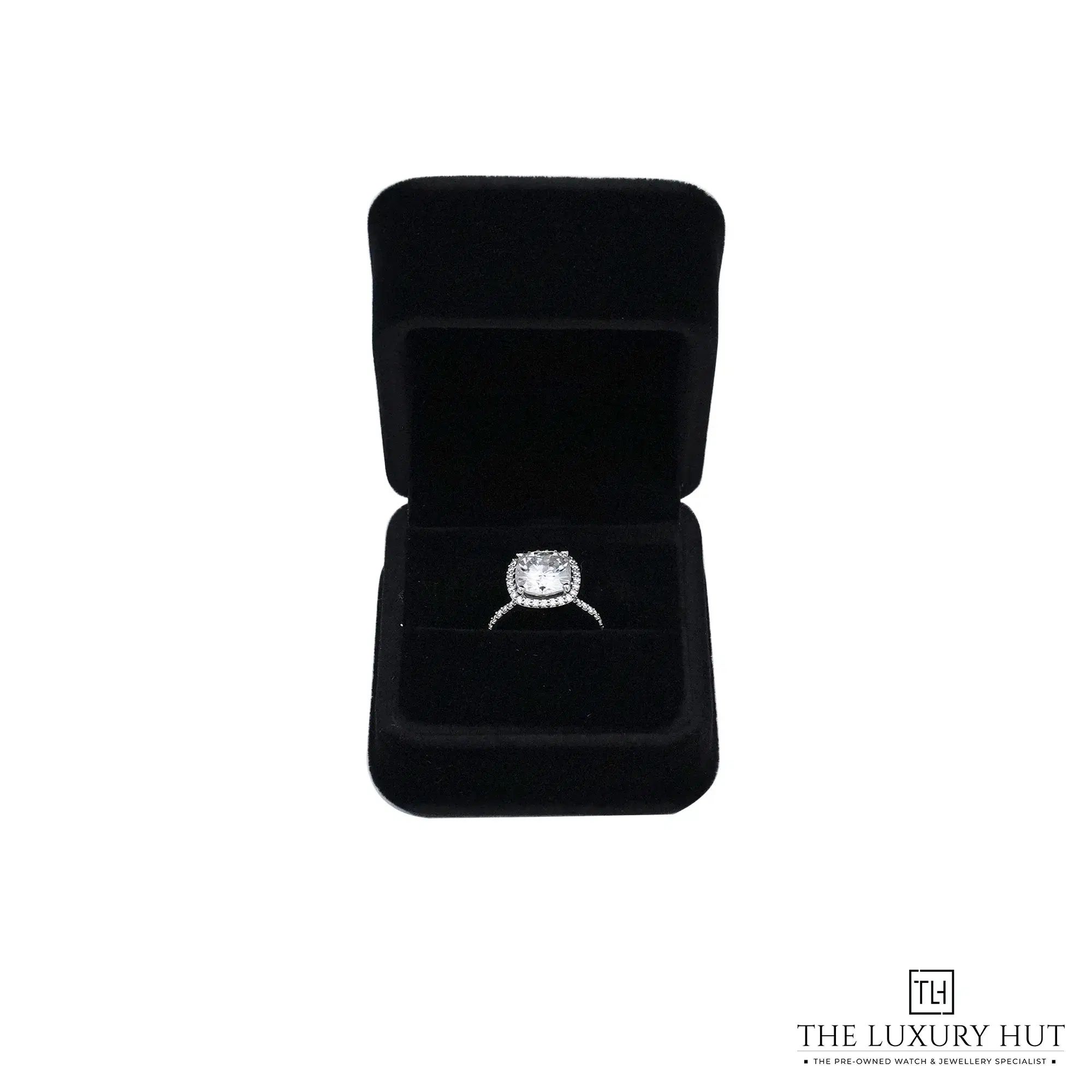 2026/10/0bc9c287-45ca-4c19-bae4-68e56cfe2fb5Platinum_Diamond_Halo_Engagement_Ring_LB999-e.jpg.webp